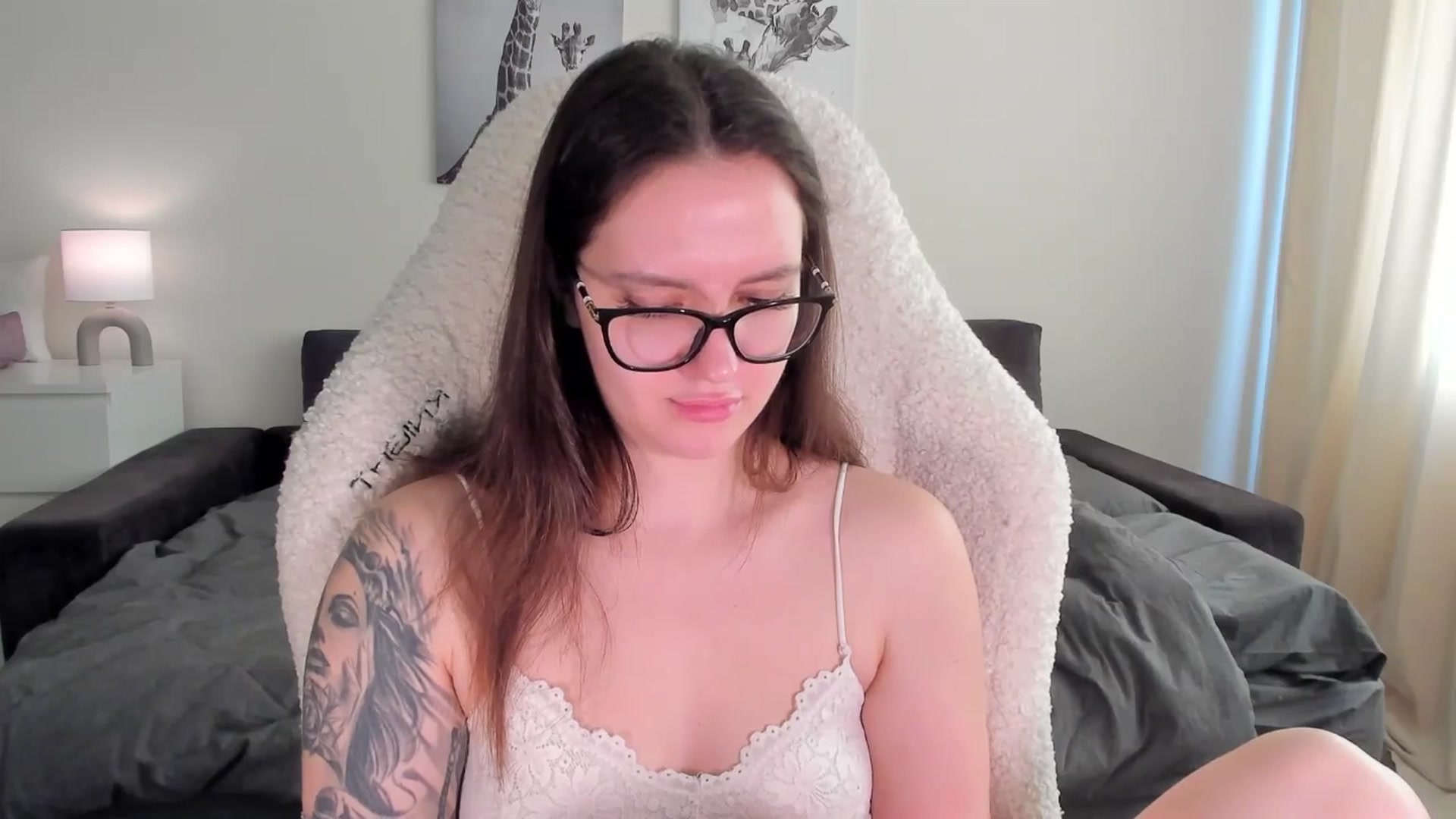 Gallery image thumbnail from sonia_moon's myfreecams stream on, 03/18/2025, 07:44 image 18 of 20
