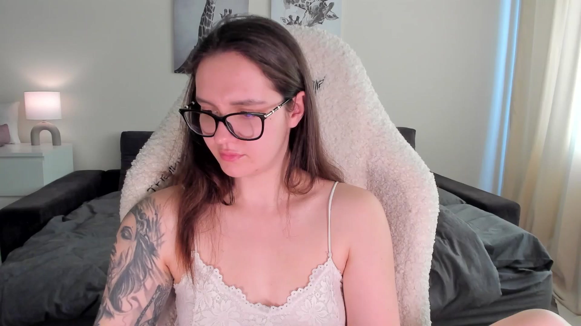 Gallery image thumbnail from sonia_moon's myfreecams stream on, 03/18/2025, 07:44 image 12 of 20