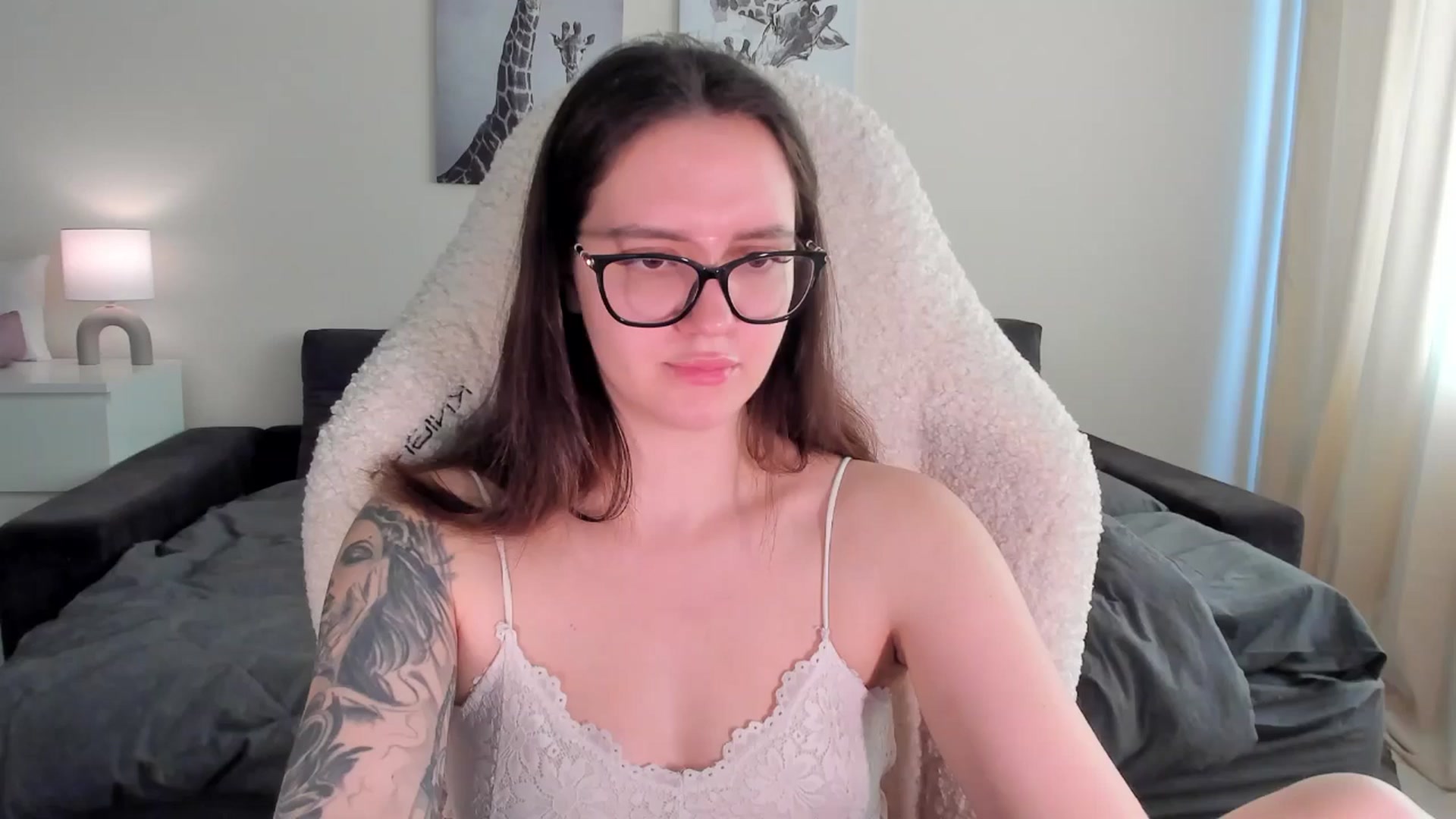 Gallery image thumbnail from sonia_moon's myfreecams stream on, 03/18/2025, 07:44 image 6 of 20