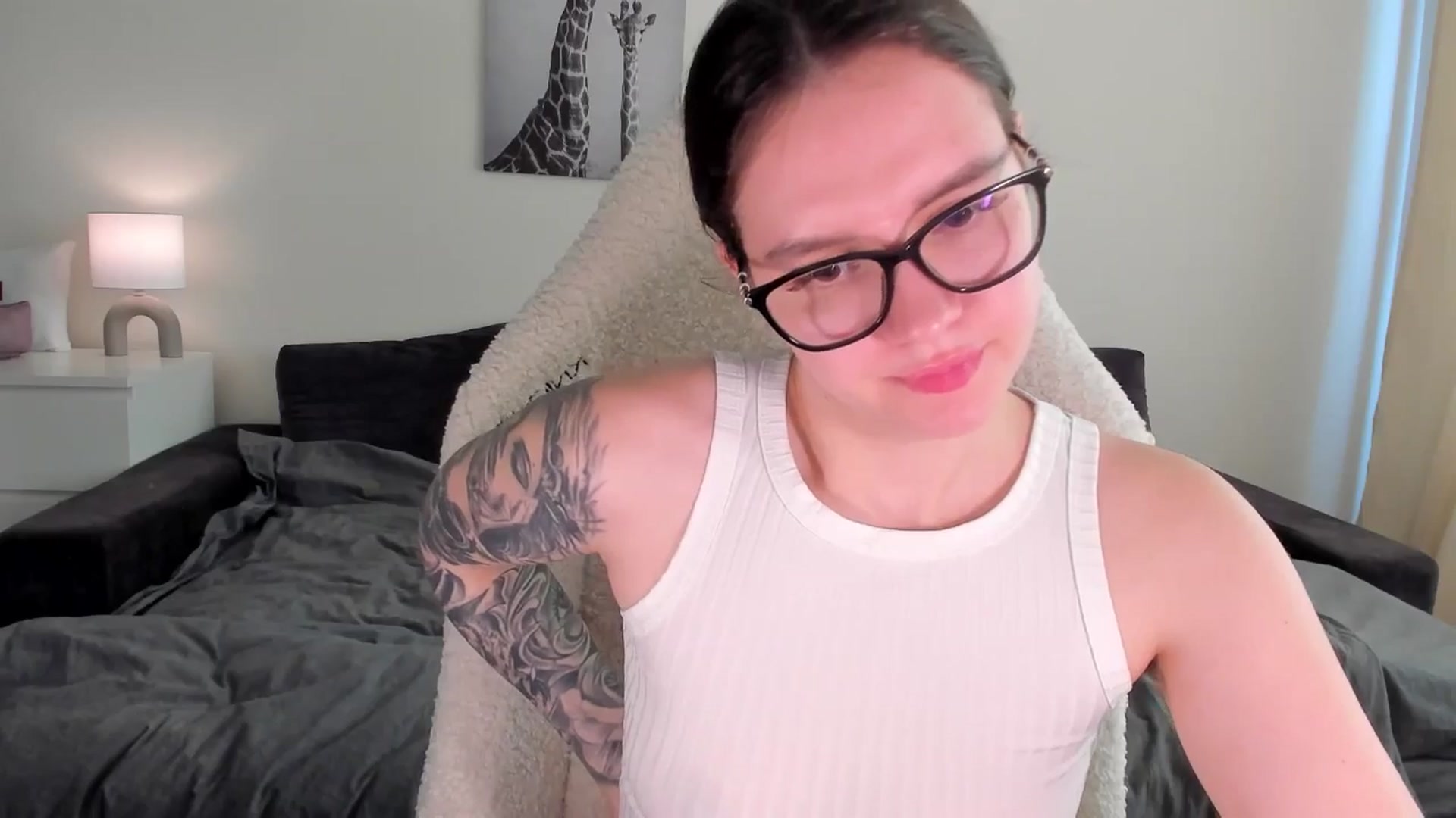 Gallery image thumbnail from sonia_moon's myfreecams stream on, 03/24/2025, 07:43 image 13 of 20