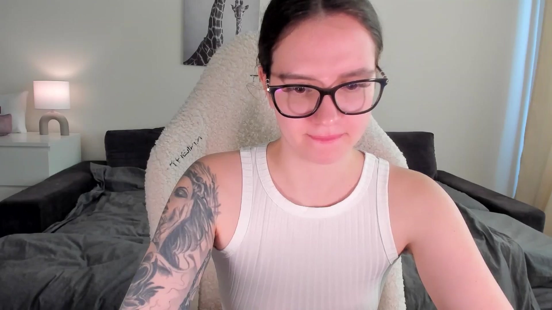 Gallery image thumbnail from sonia_moon's myfreecams stream on, 03/24/2025, 07:43 image 3 of 20