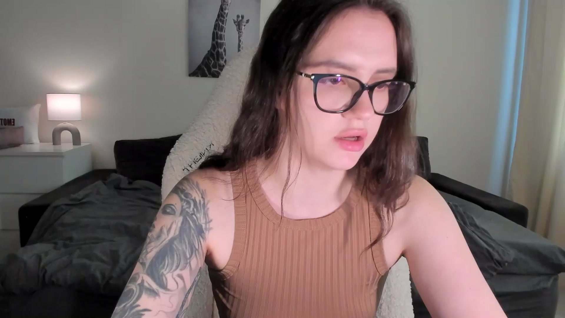 Gallery image thumbnail from sonia_moon's myfreecams stream on, 03/25/2025, 05:46 image 13 of 20