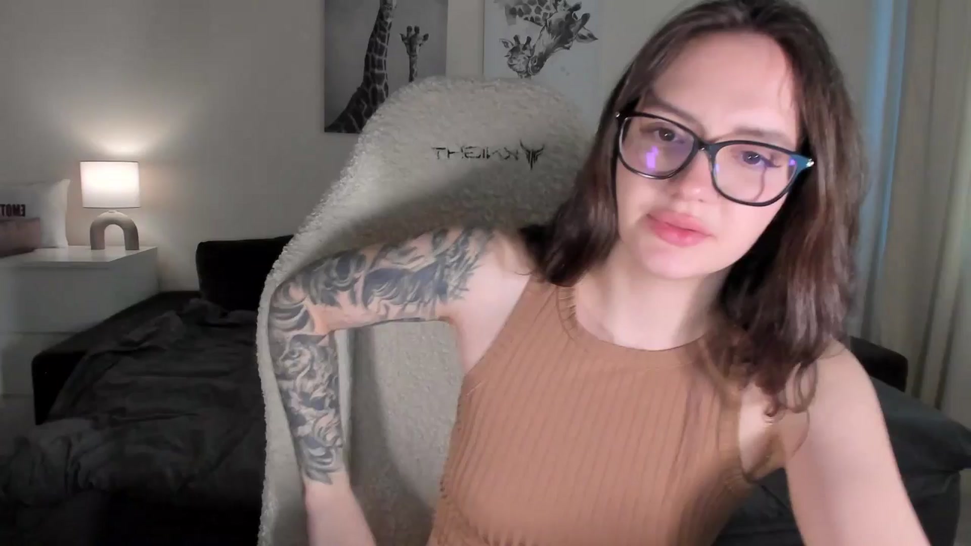 Gallery image thumbnail from sonia_moon's myfreecams stream on, 03/25/2025, 05:46 image 3 of 20