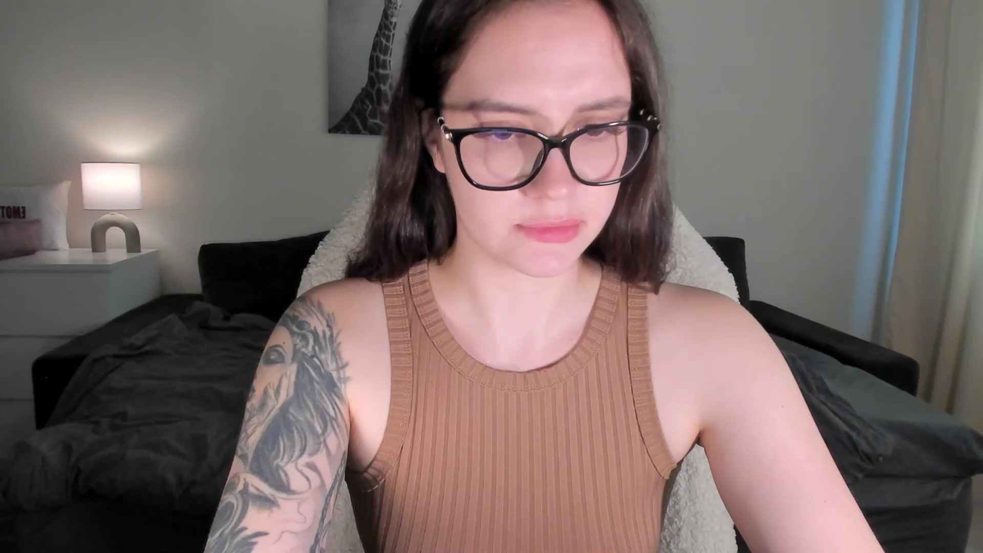 Gallery image thumbnail from sonia_moon's myfreecams stream on, 03/25/2025, 05:46 image 8 of 20