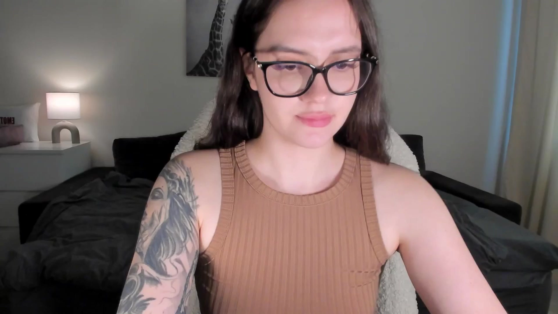 Gallery image thumbnail from sonia_moon's myfreecams stream on, 03/25/2025, 05:46 image 7 of 20