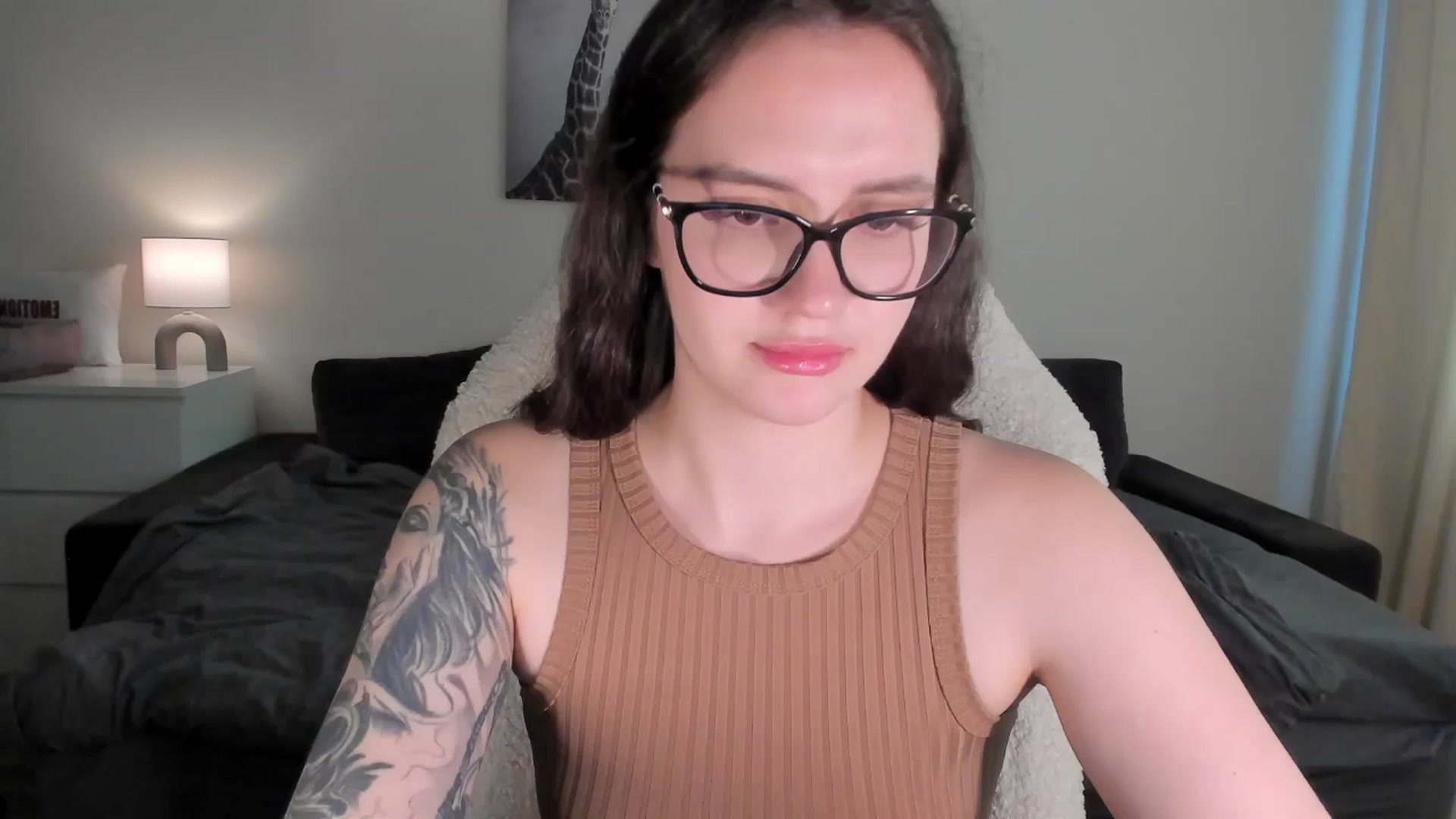 Gallery image thumbnail from sonia_moon's myfreecams stream on, 03/25/2025, 07:12 image 8 of 20
