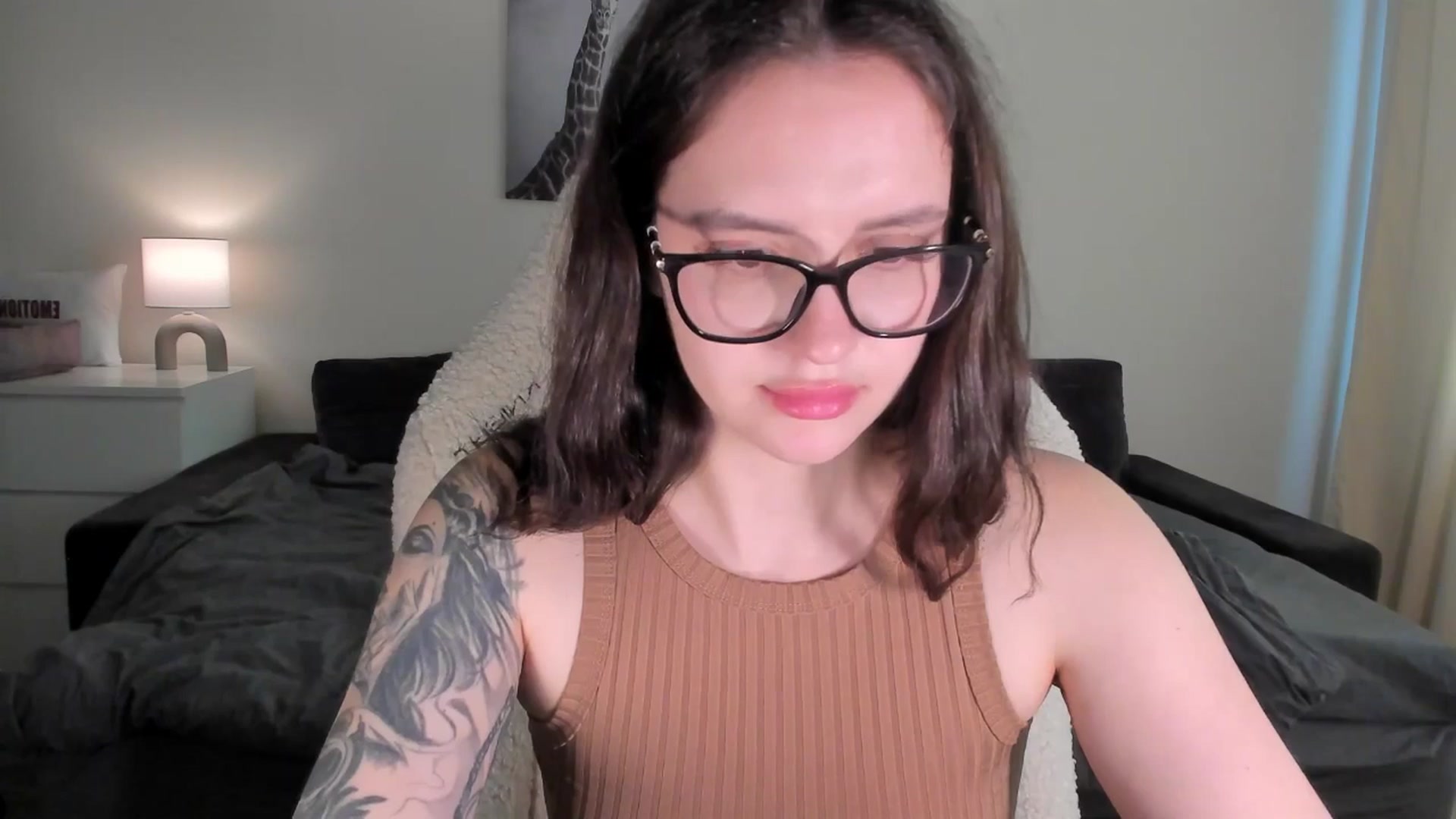 Gallery image thumbnail from sonia_moon's myfreecams stream on, 03/25/2025, 07:12 image 12 of 20
