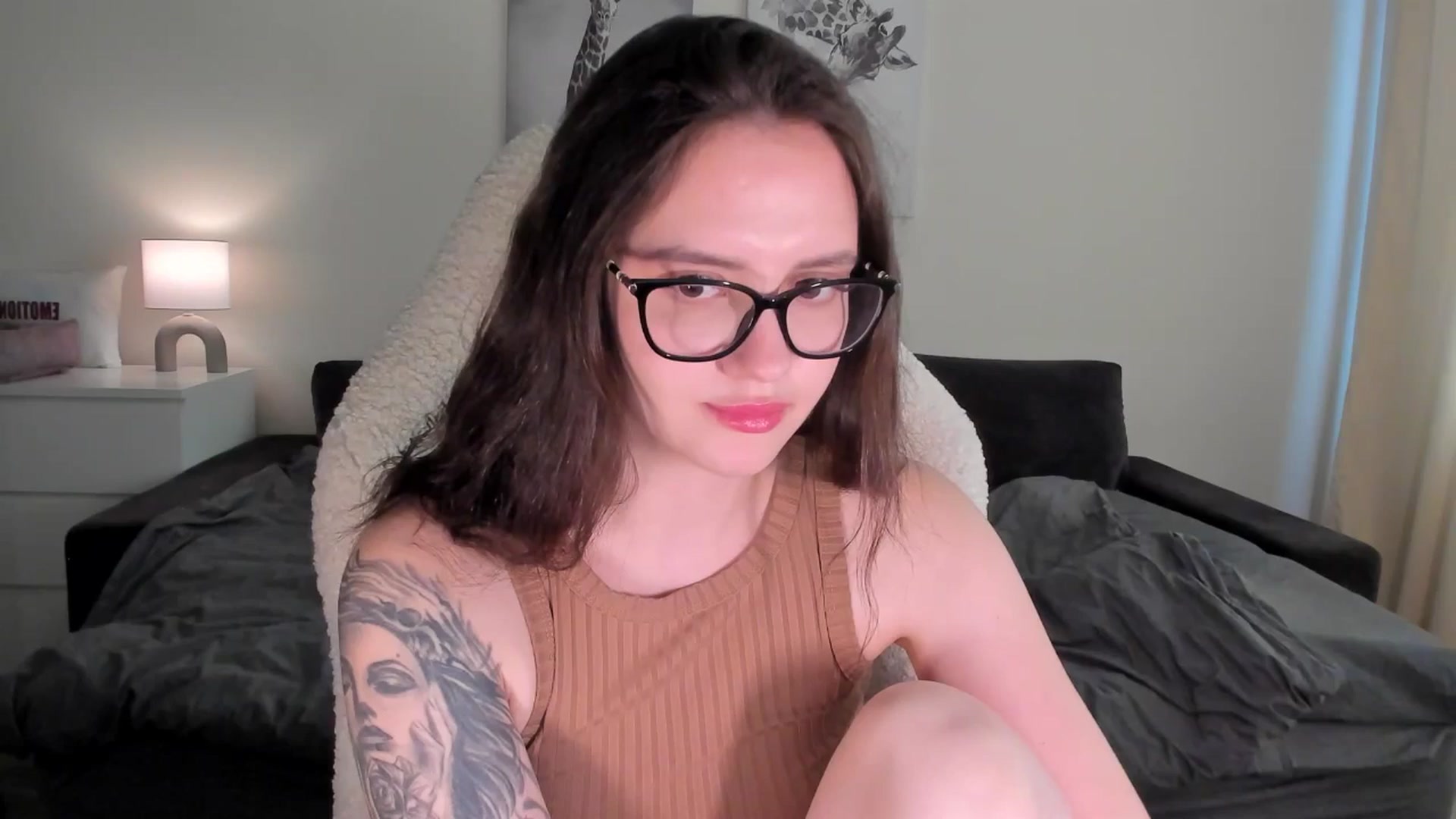 Gallery image thumbnail from sonia_moon's myfreecams stream on, 03/25/2025, 07:41 image 1 of 20