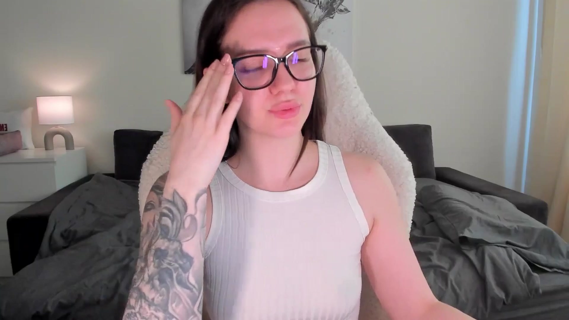 Gallery image thumbnail from sonia_moon's myfreecams stream on, 03/31/2025, 07:35 image 9 of 20