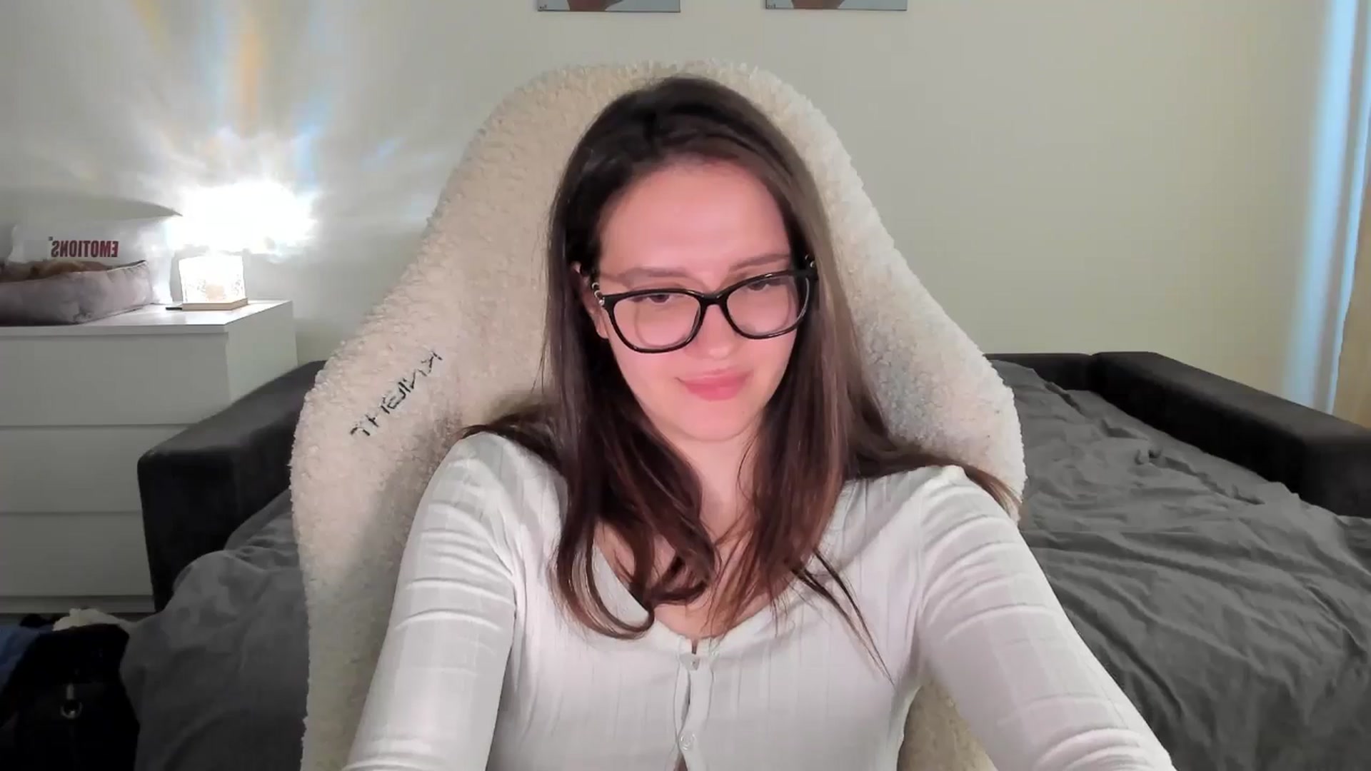 Gallery image thumbnail from sonia_moon's myfreecams stream on, 04/10/2025, 07:48 image 20 of 20