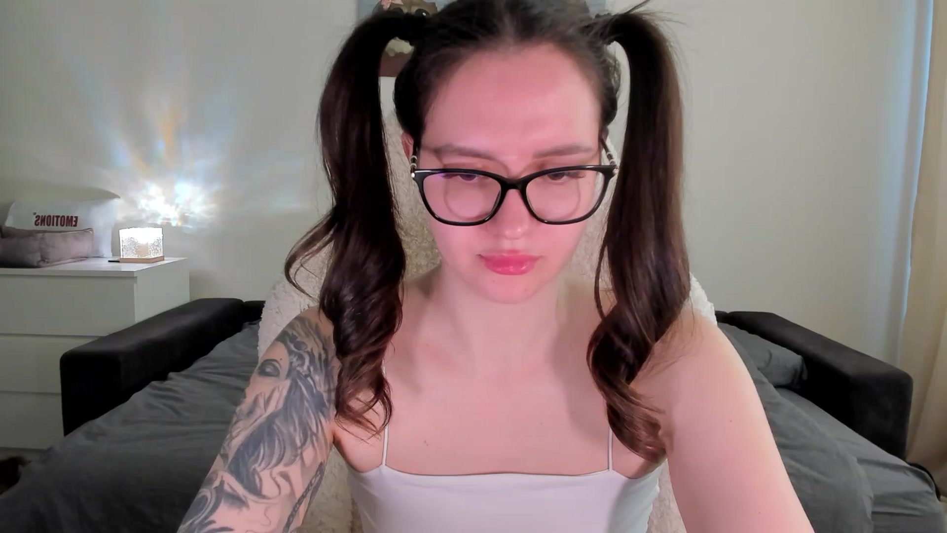 Gallery image thumbnail from sonia_moon's myfreecams stream on, 04/14/2025, 07:02 image 1 of 20