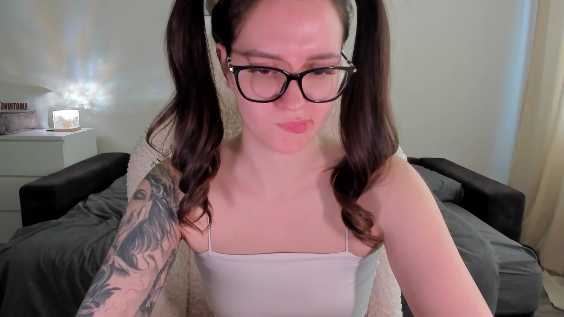 Gallery image thumbnail from sonia_moon's myfreecams stream on, 04/14/2025, 07:02 image 18 of 20