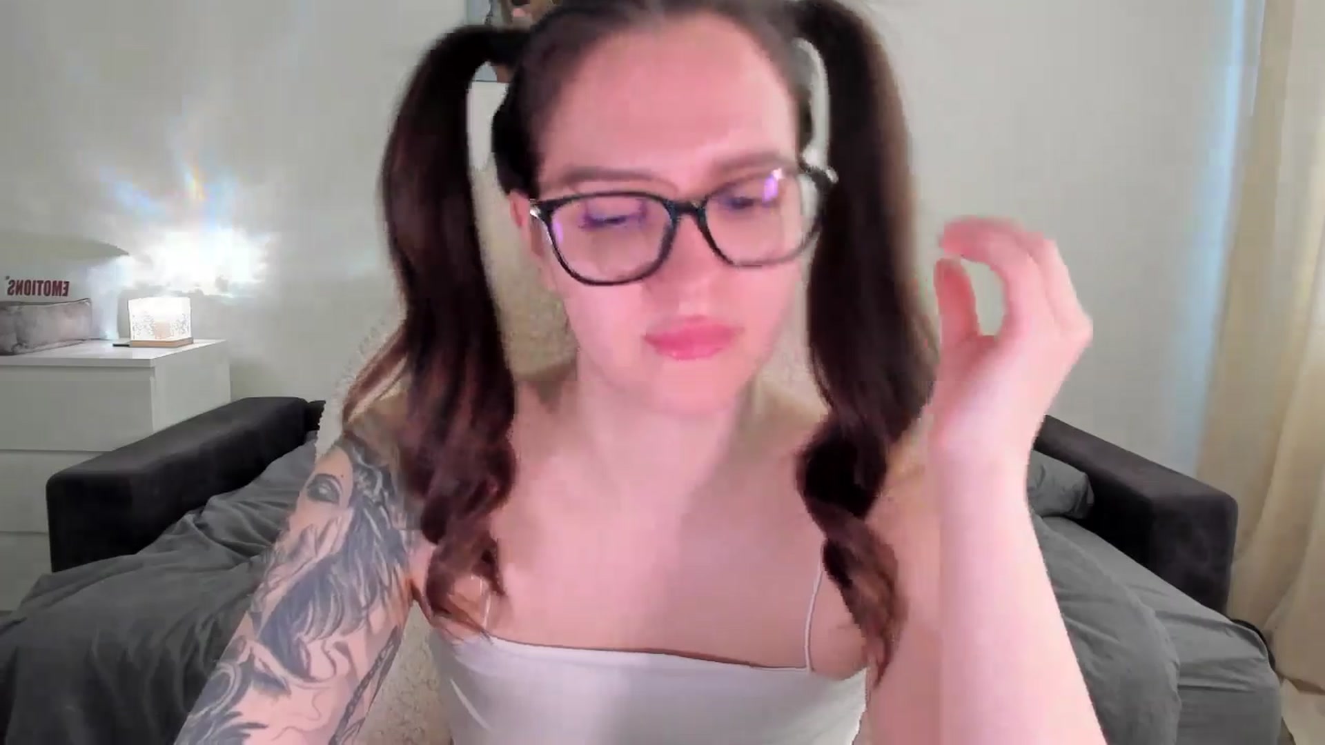 Gallery image thumbnail from sonia_moon's myfreecams stream on, 04/14/2025, 07:02 image 12 of 20