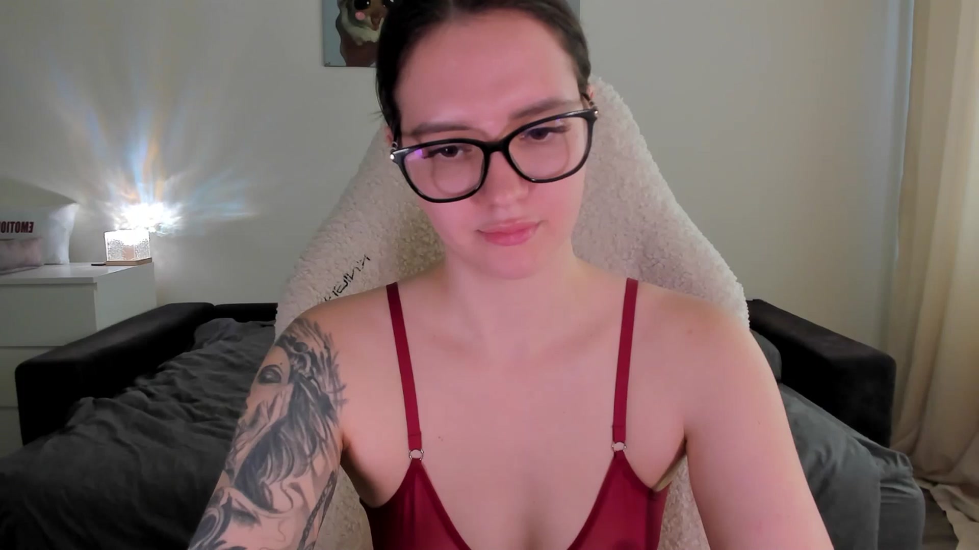 Gallery image thumbnail from sonia_moon's myfreecams stream on, 04/18/2025, 07:30 image 8 of 20
