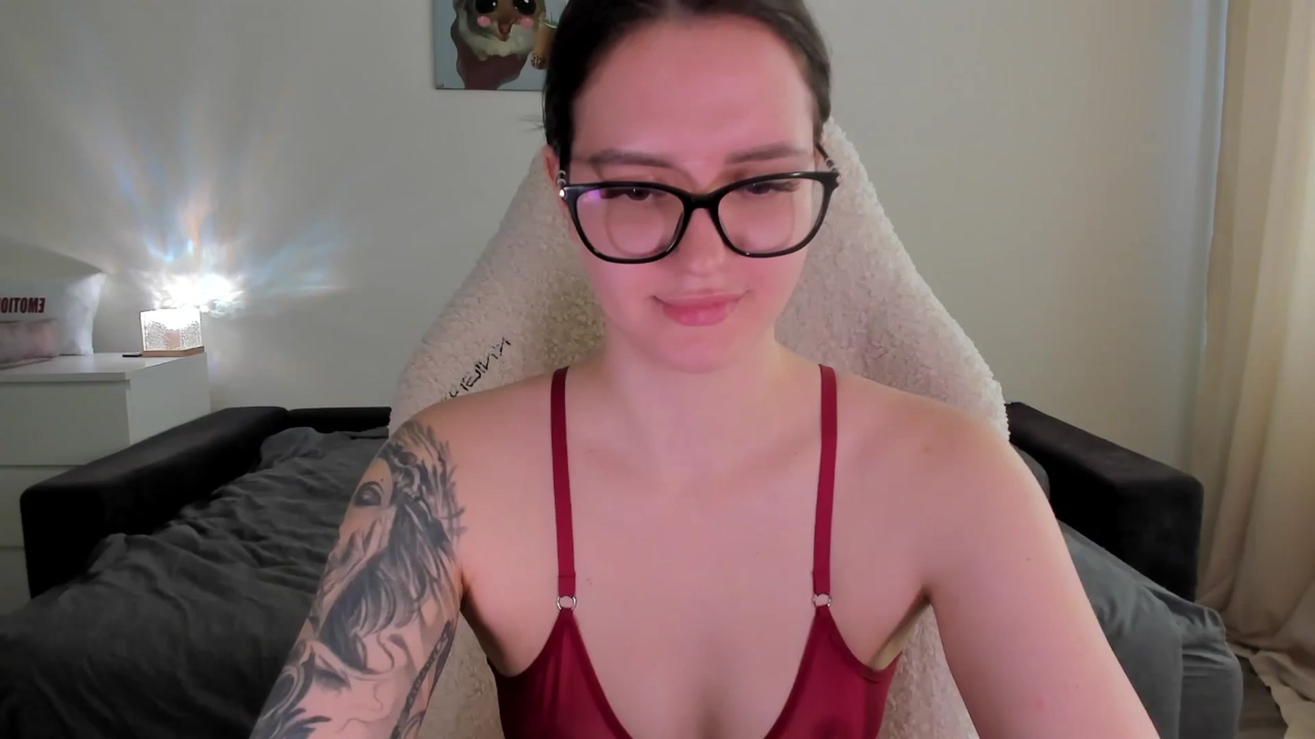 Gallery image thumbnail from sonia_moon's myfreecams stream on, 04/18/2025, 07:30 image 18 of 20