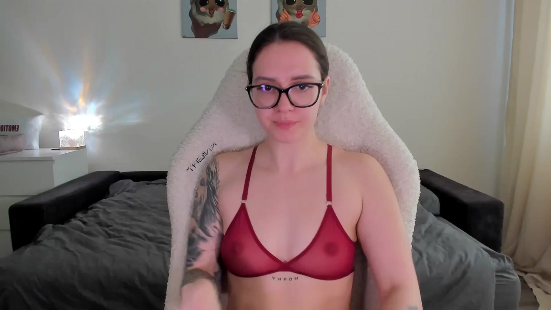 Gallery image thumbnail from sonia_moon's myfreecams stream on, 04/18/2025, 07:30 image 17 of 20