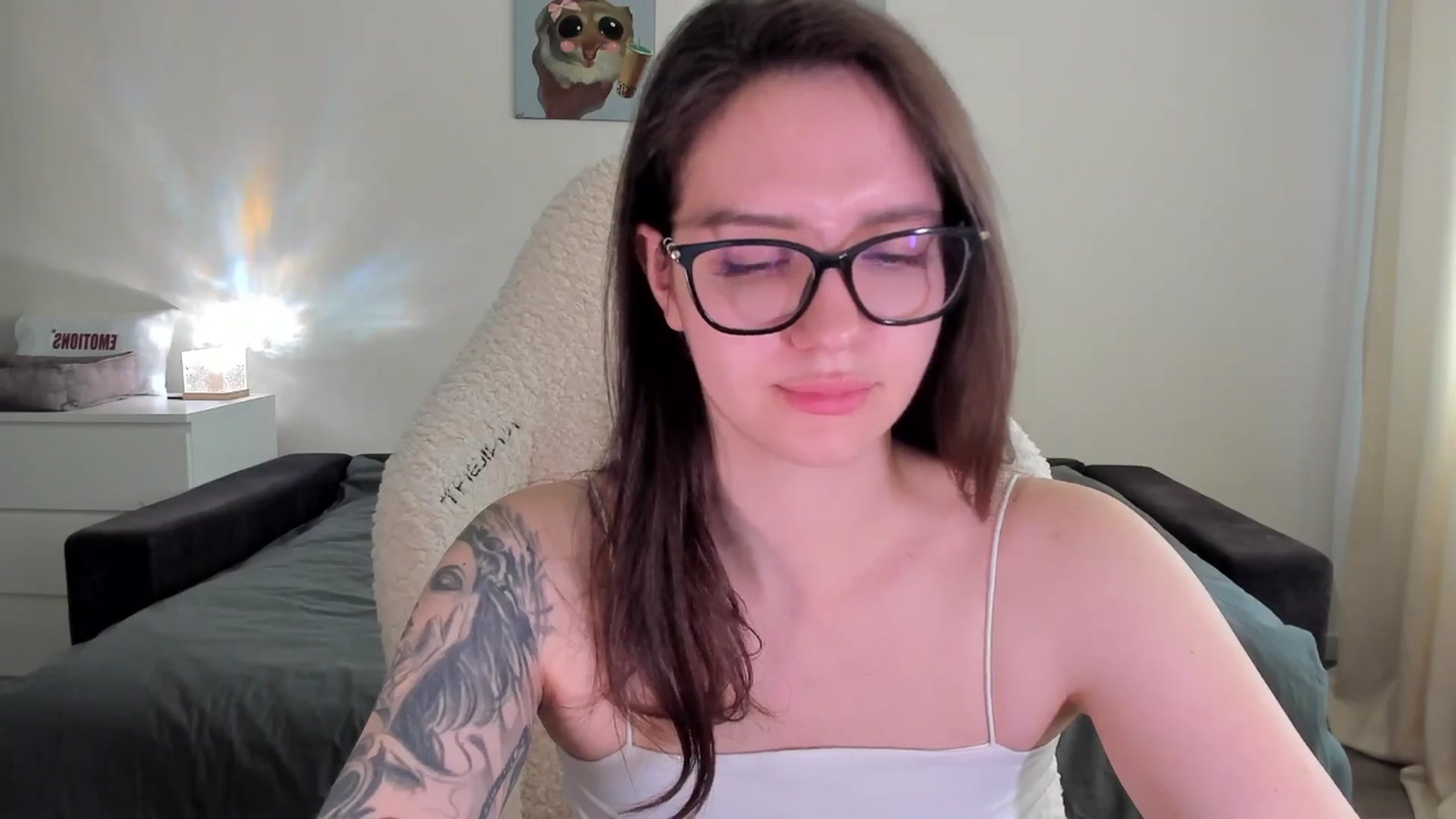 Gallery image thumbnail from sonia_moon's myfreecams stream on, 04/30/2025, 07:33 image 9 of 20