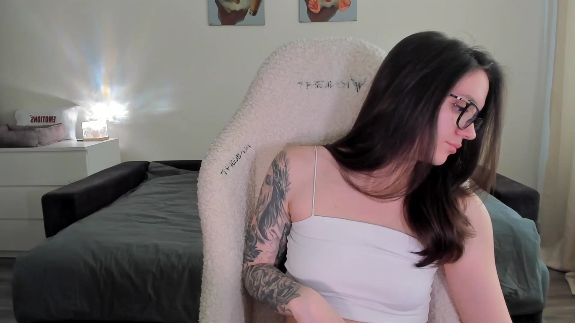Gallery image thumbnail from sonia_moon's myfreecams stream on, 04/30/2025, 07:33 image 14 of 20