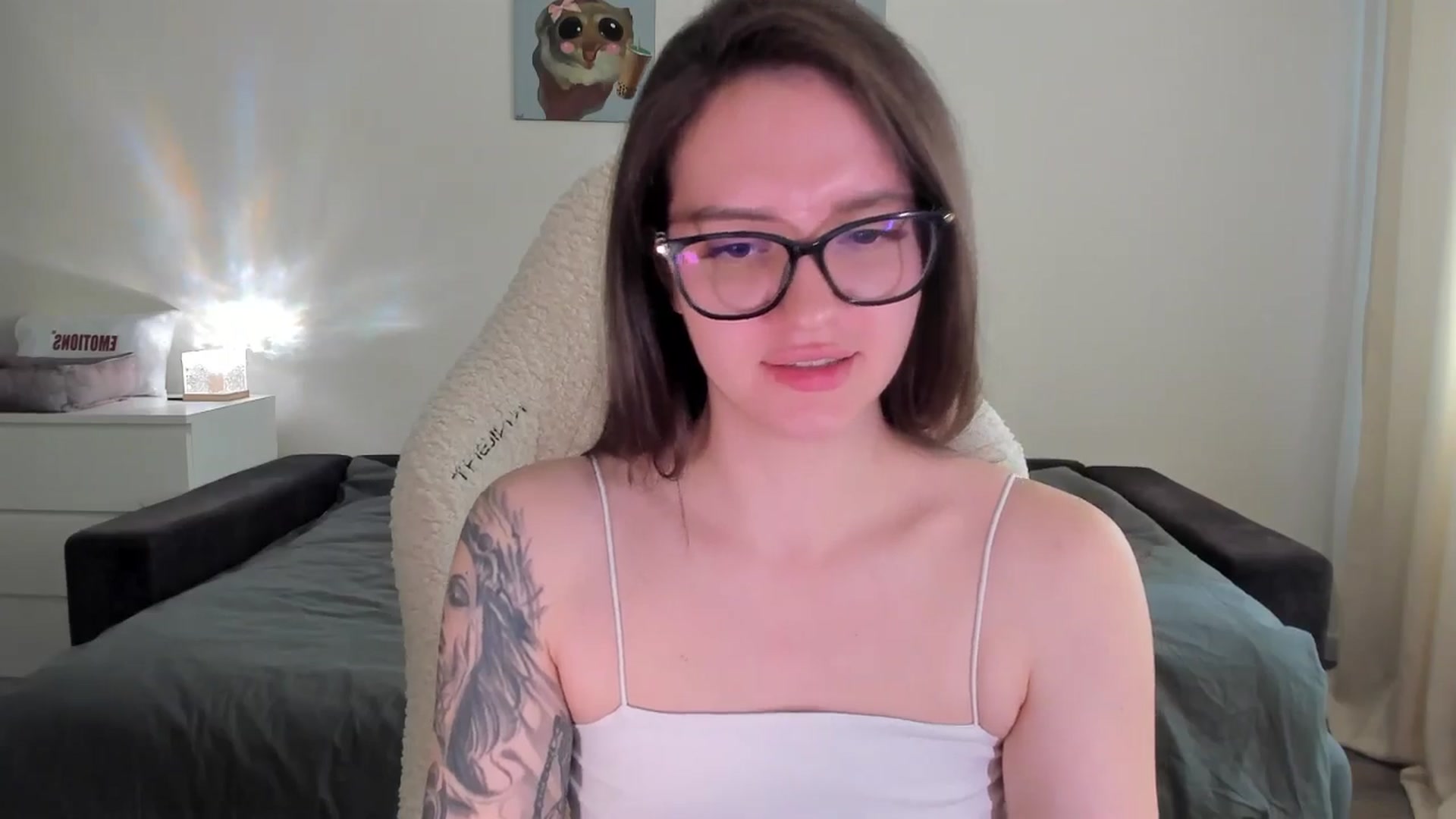 Gallery image thumbnail from sonia_moon's myfreecams stream on, 04/30/2025, 07:33 image 6 of 20
