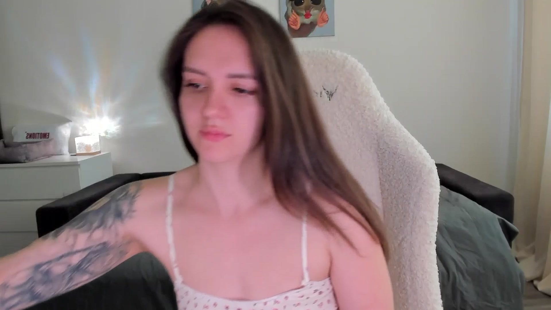 Gallery image thumbnail from sonia_moon's myfreecams stream on, 05/02/2025, 07:45 image 4 of 20