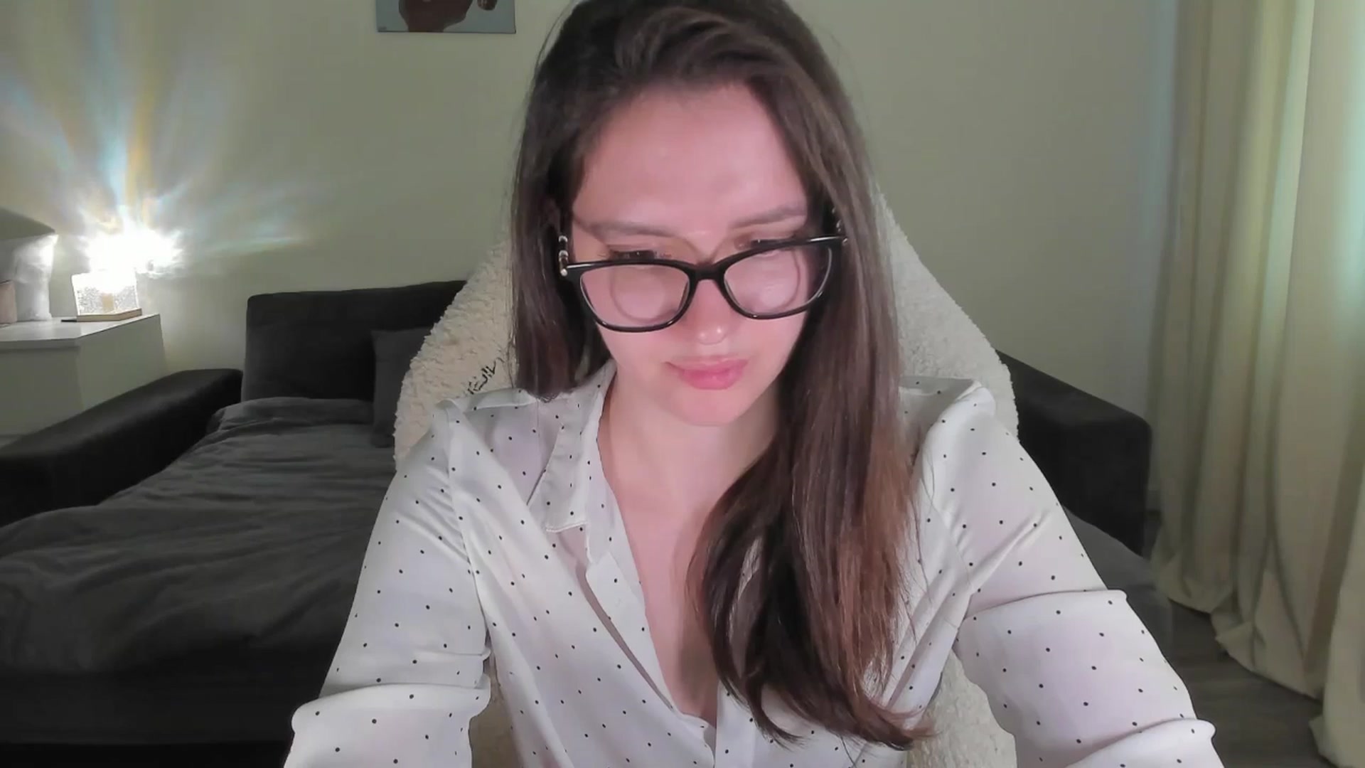Gallery image thumbnail from sonia_moon's myfreecams stream on, 05/26/2025, 08:01 image 7 of 20