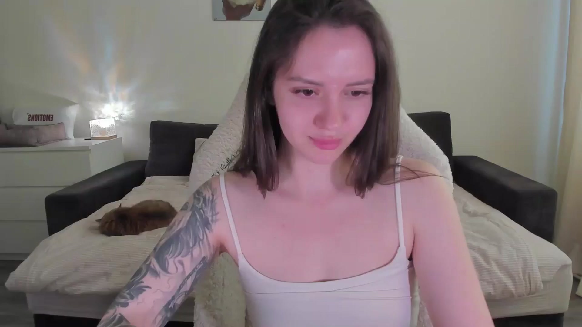 Gallery image thumbnail from sonia_moon's myfreecams stream on, 06/02/2025, 07:27 image 4 of 20