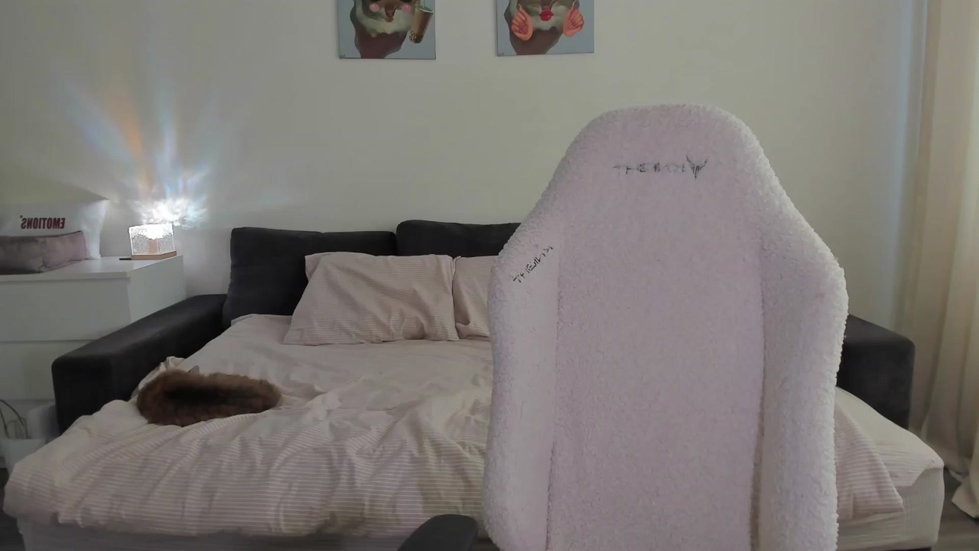 Gallery image thumbnail from sonia_moon's myfreecams stream on, 06/05/2025, 08:00 image 6 of 20