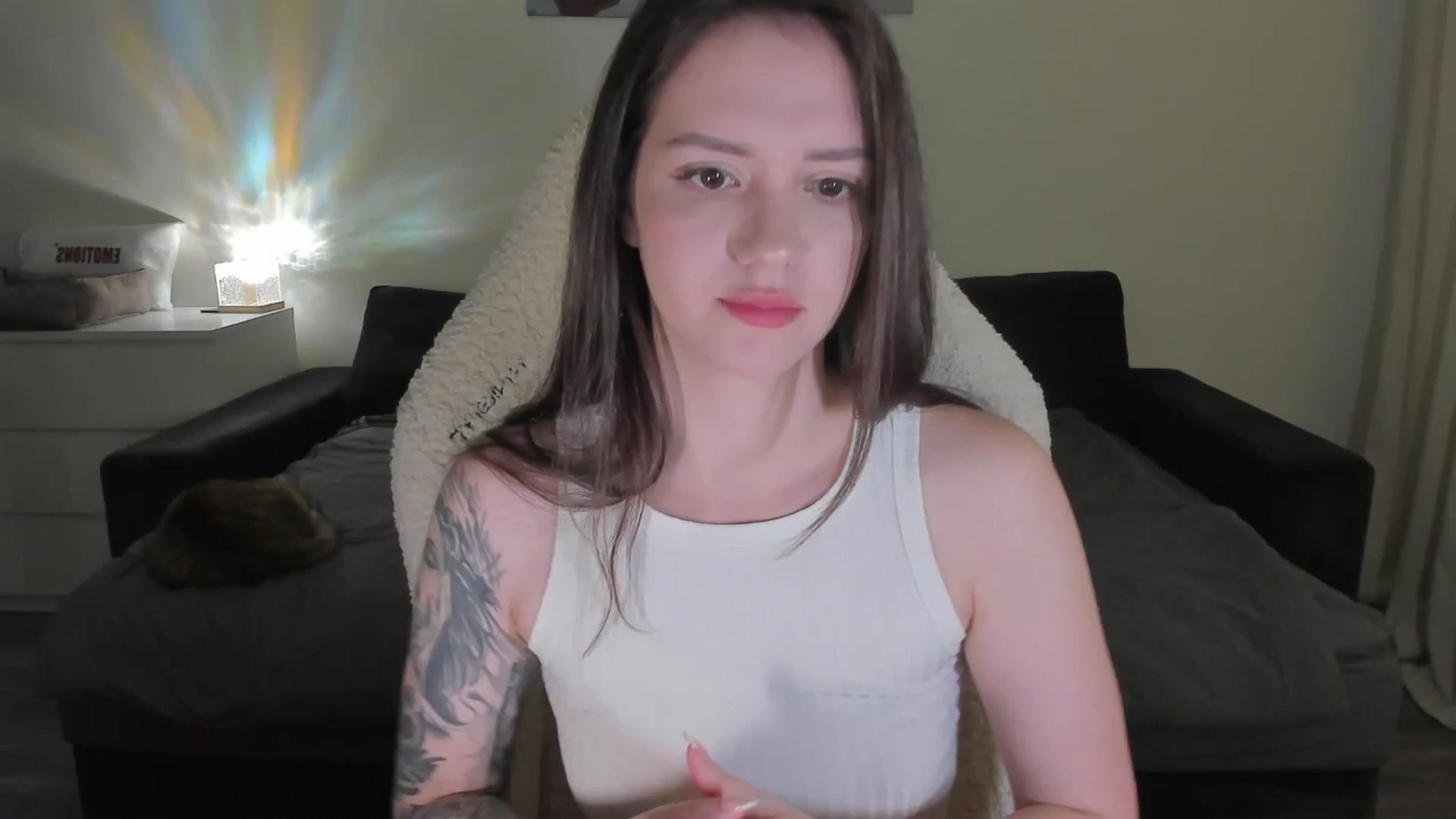 Gallery image thumbnail from sonia_moon's myfreecams stream on, 06/09/2025, 02:14 image 12 of 20