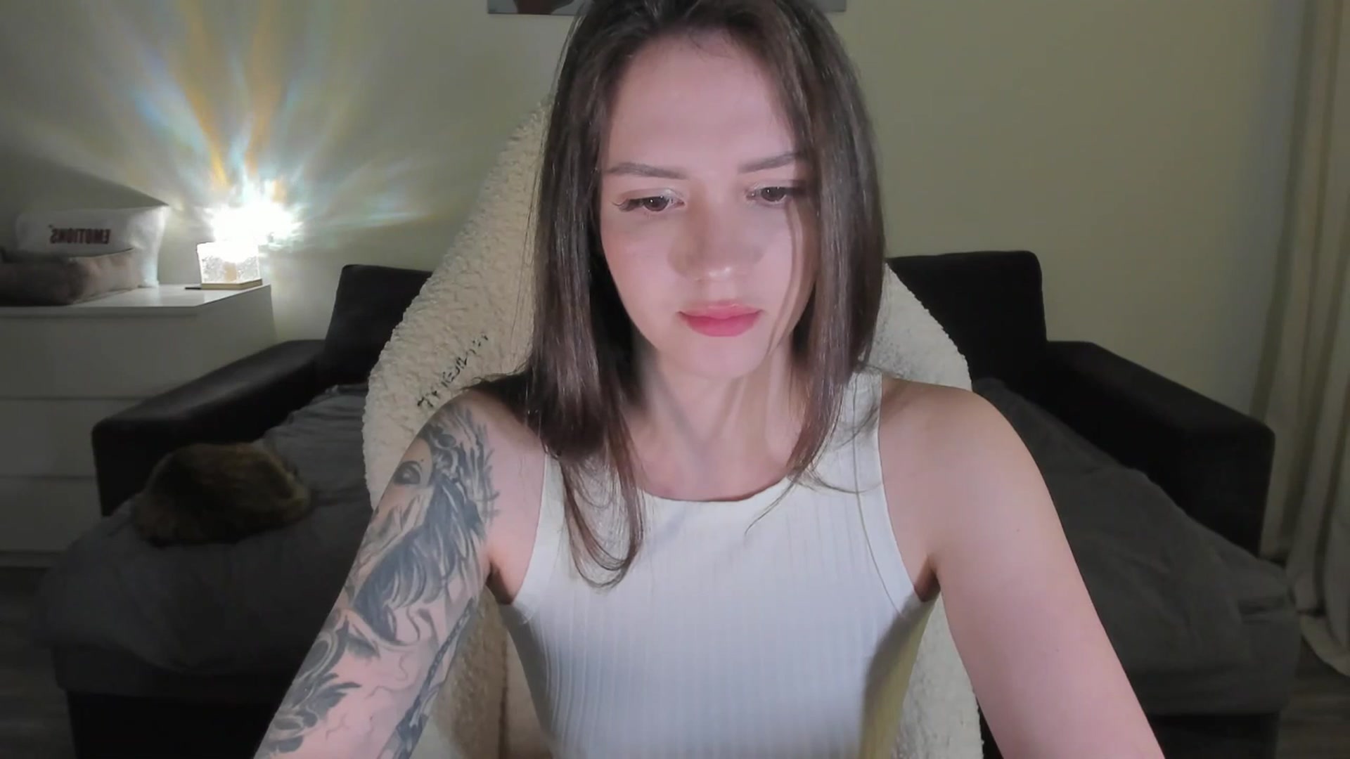 Gallery image thumbnail from sonia_moon's myfreecams stream on, 06/09/2025, 02:14 image 10 of 20
