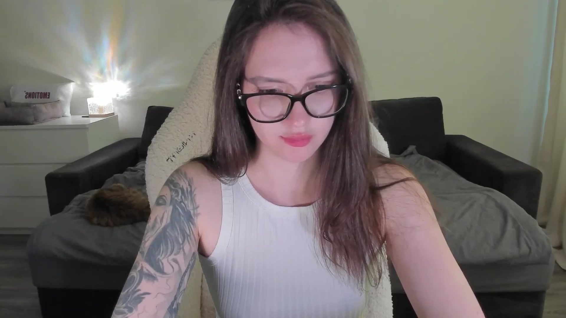Gallery image thumbnail from sonia_moon's myfreecams stream on, 06/09/2025, 06:31 image 8 of 20