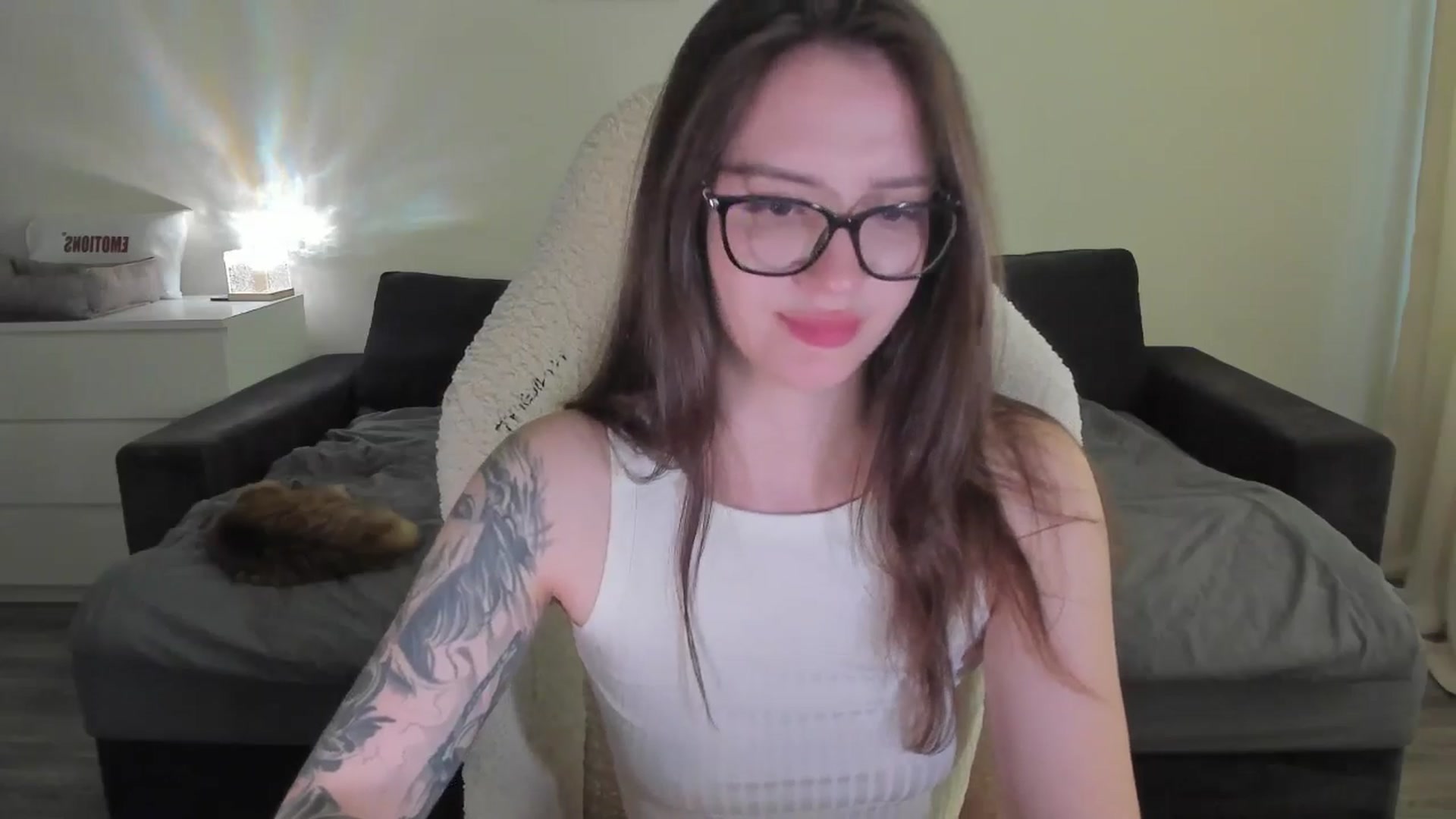 Gallery image thumbnail from sonia_moon's myfreecams stream on, 06/09/2025, 06:31 image 16 of 20