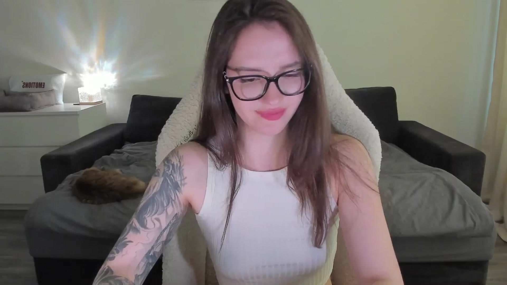 Gallery image thumbnail from sonia_moon's myfreecams stream on, 06/09/2025, 06:31 image 15 of 20