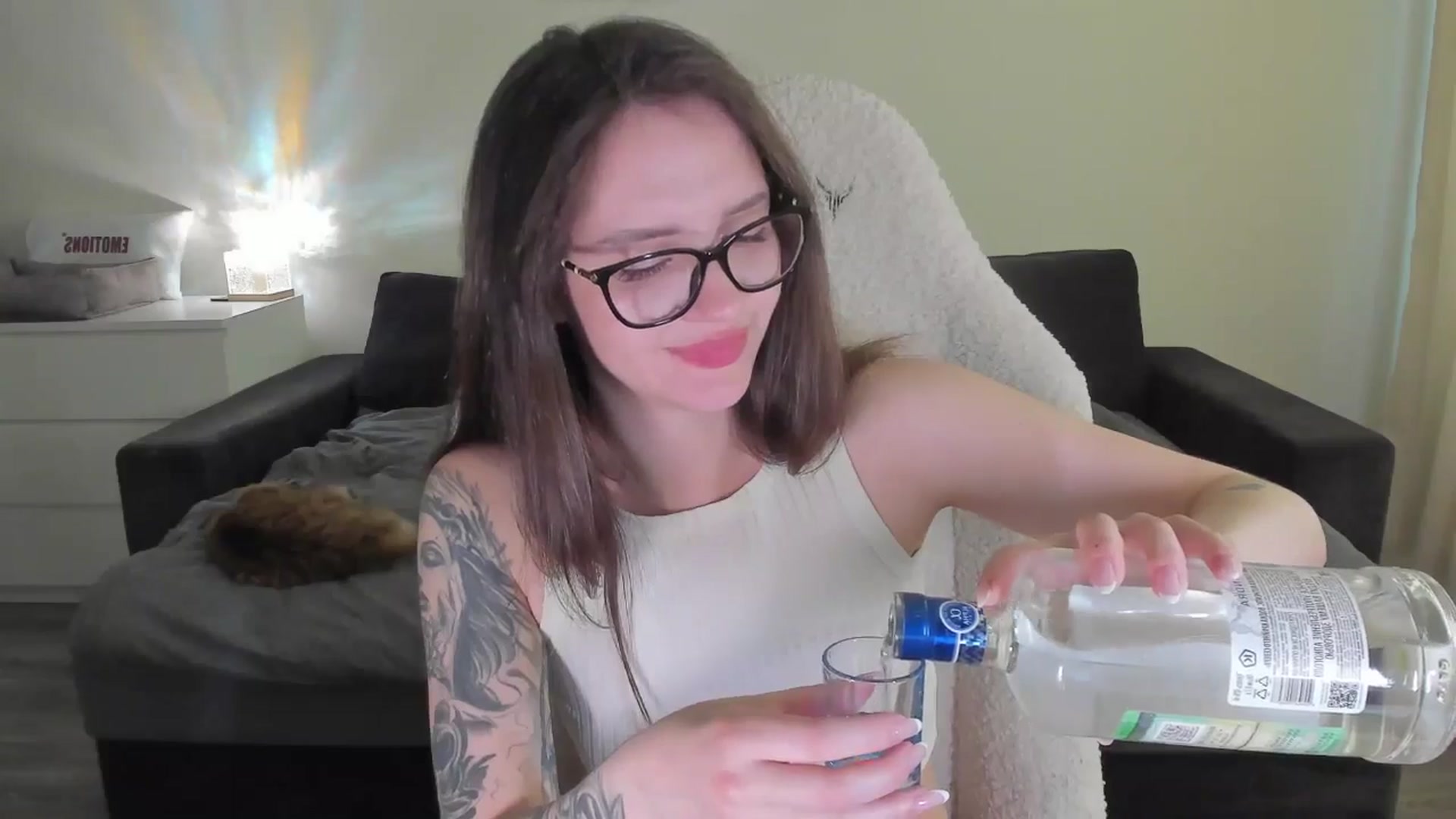Gallery image thumbnail from sonia_moon's myfreecams stream on, 06/09/2025, 06:31 image 18 of 20