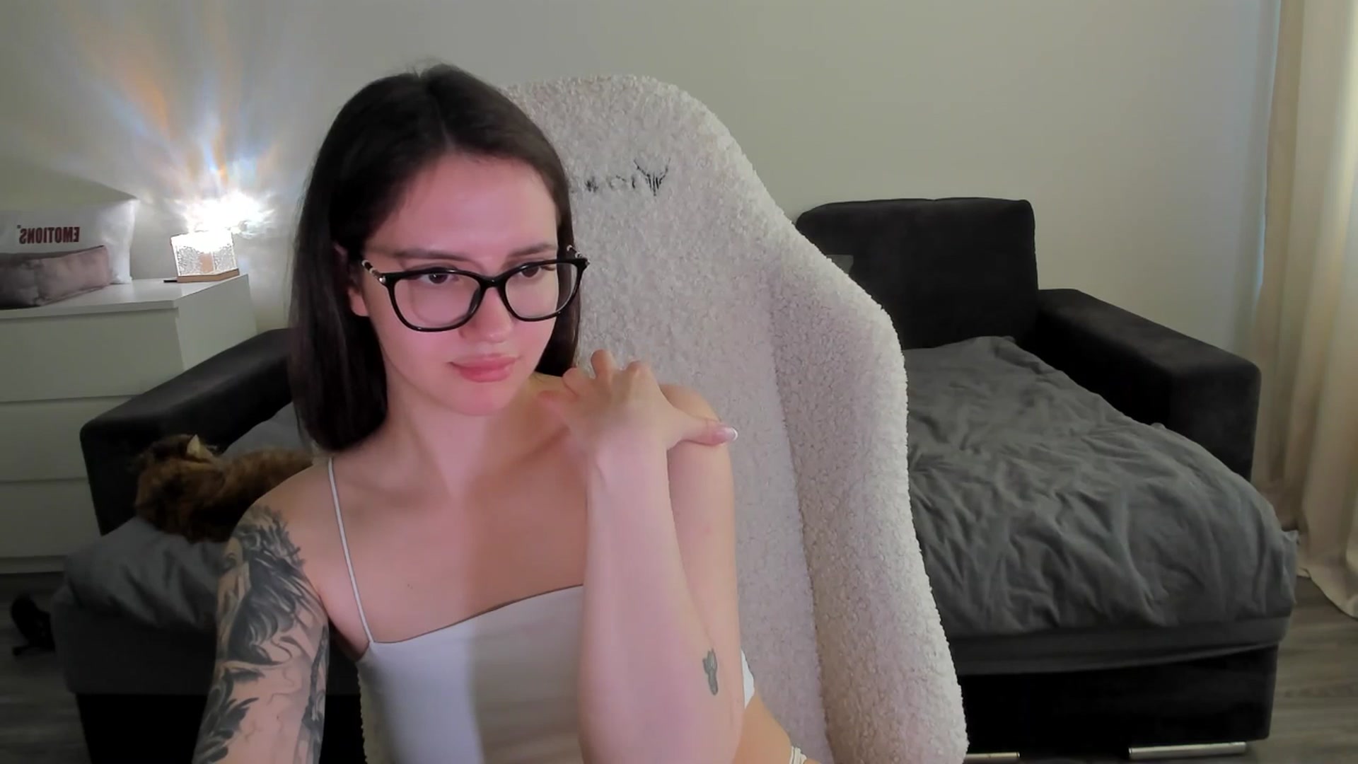 Gallery image thumbnail from sonia_moon's myfreecams stream on, 06/12/2025, 07:49 image 12 of 20