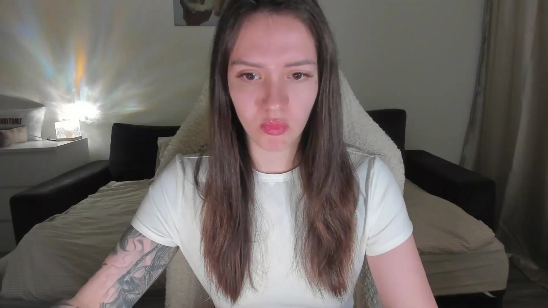 Gallery image thumbnail from sonia_moon's myfreecams stream on, 06/23/2025, 02:37 image 1 of 20