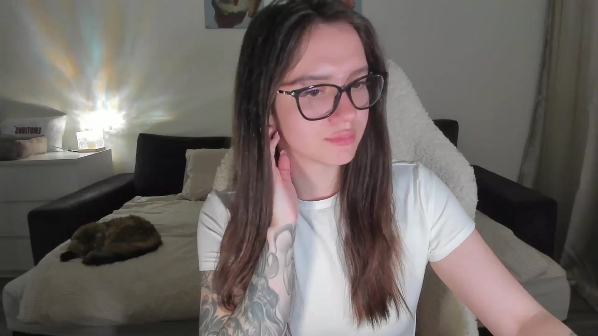Gallery image thumbnail from sonia_moon's myfreecams stream on, 06/23/2025, 07:33 image 9 of 20