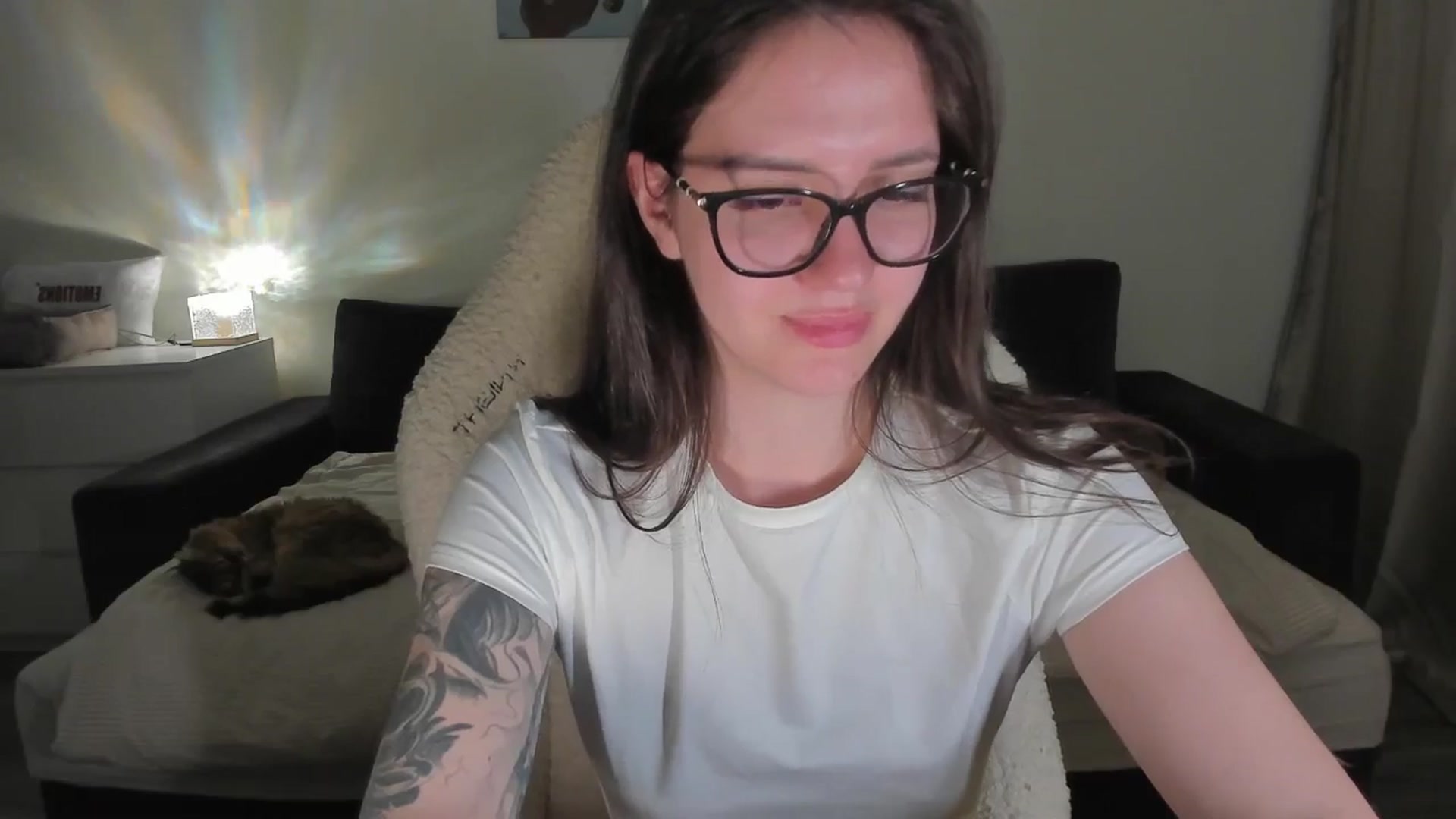Gallery image thumbnail from sonia_moon's myfreecams stream on, 06/23/2025, 07:33 image 16 of 20