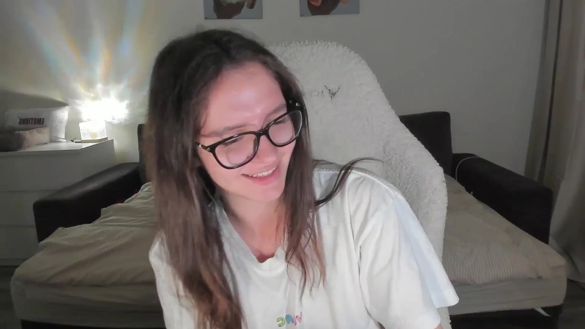 Gallery image thumbnail from sonia_moon's myfreecams stream on, 06/26/2025, 06:27 image 7 of 20