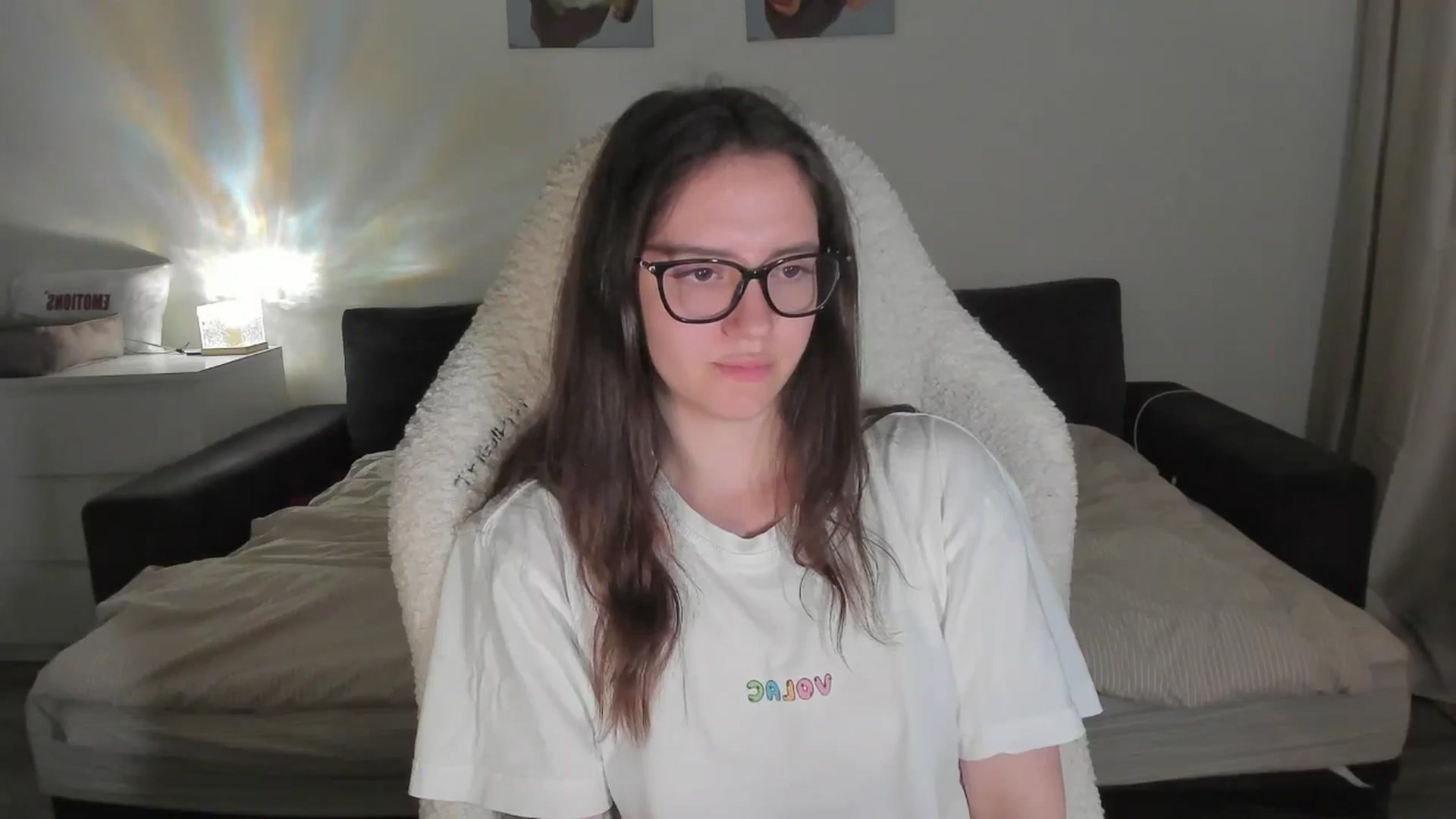 Gallery image thumbnail from sonia_moon's myfreecams stream on, 06/26/2025, 06:27 image 3 of 20