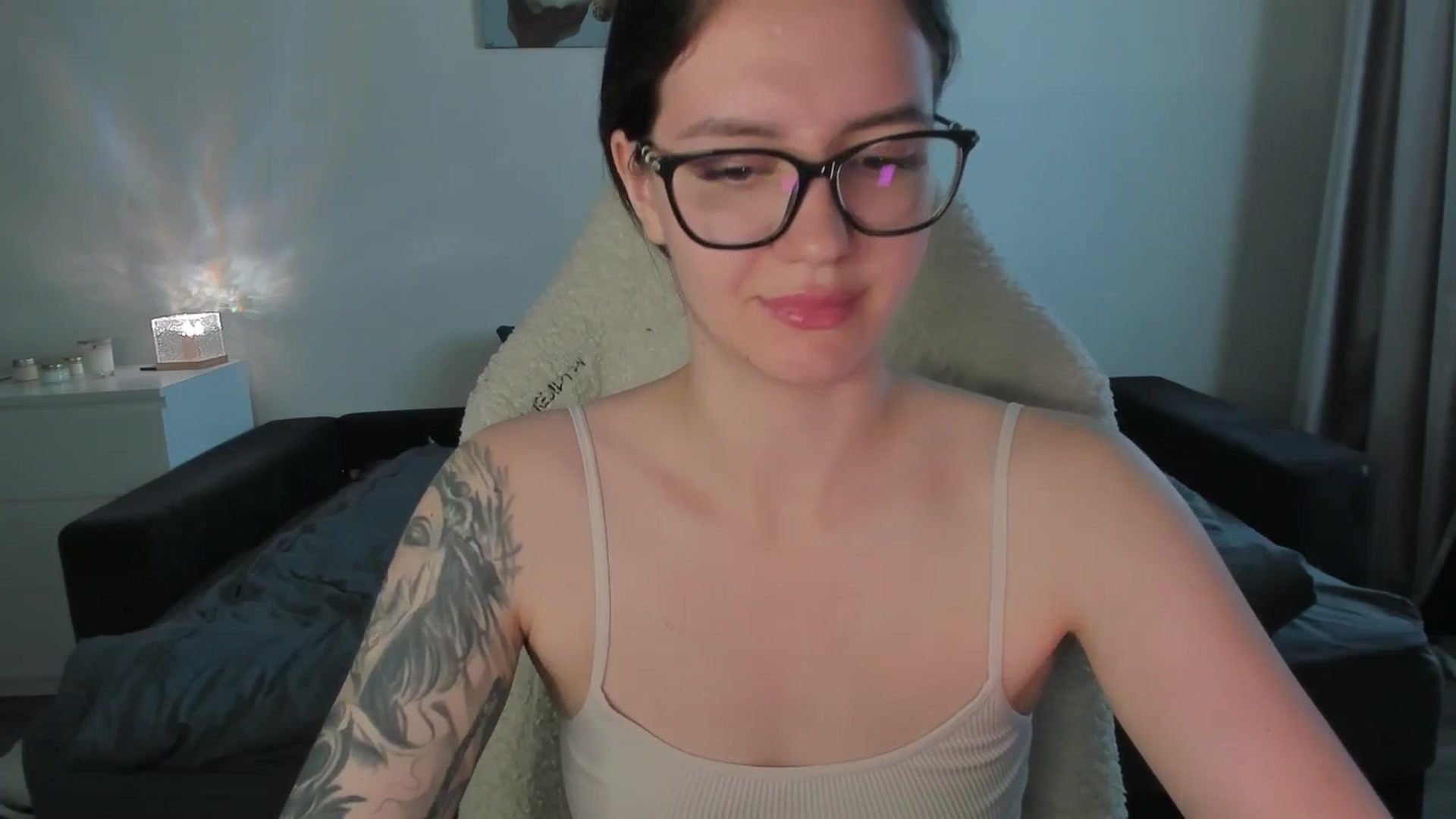 Gallery image thumbnail from sonia_moon's myfreecams stream on, 07/29/2025, 05:14 image 19 of 20