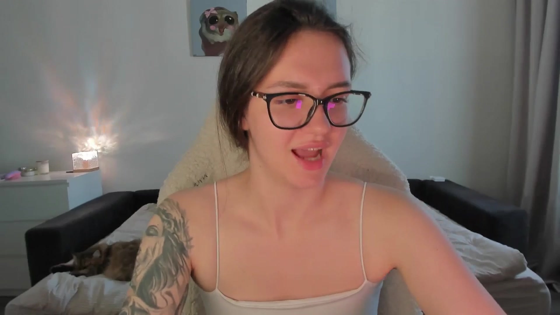 Gallery image thumbnail from sonia_moon's myfreecams stream on, 08/03/2025, 07:04 image 16 of 20