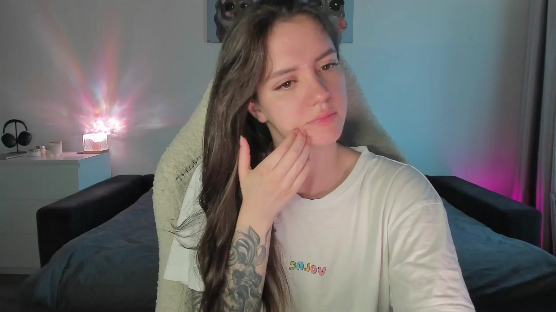 Gallery image thumbnail from sonia_moon's myfreecams stream on, 08/05/2025, 02:52 image 18 of 20