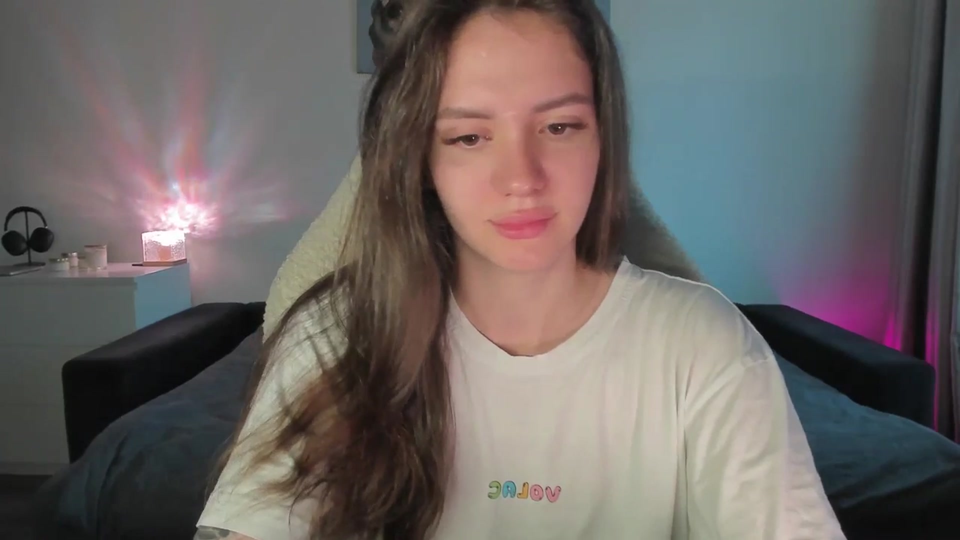 Gallery image thumbnail from sonia_moon's myfreecams stream on, 08/05/2025, 02:52 image 17 of 20