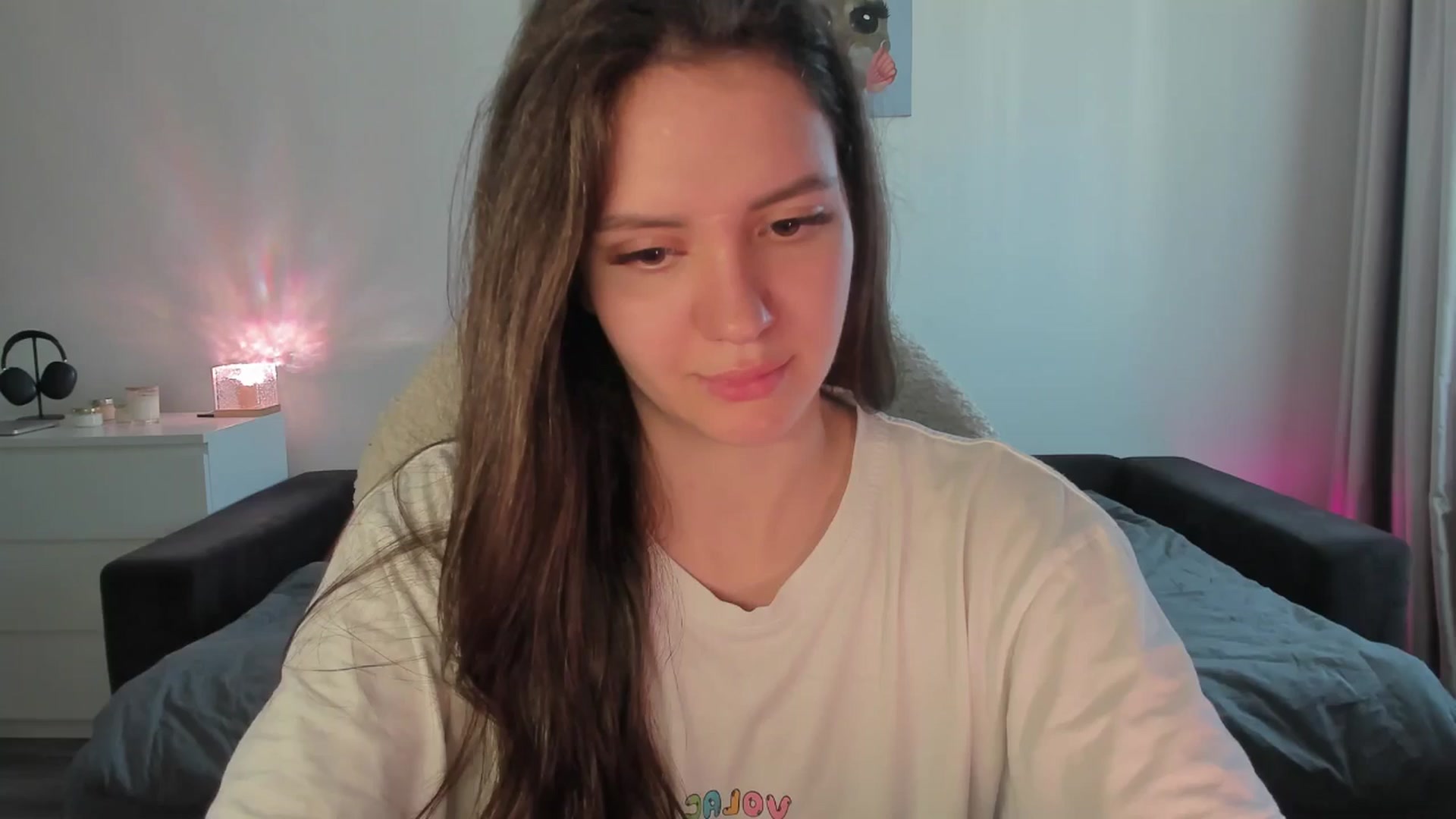 Gallery image thumbnail from sonia_moon's myfreecams stream on, 08/05/2025, 07:20 image 1 of 20