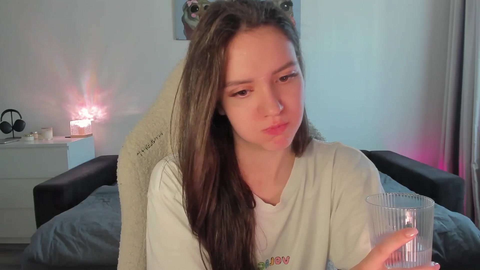Gallery image thumbnail from sonia_moon's myfreecams stream on, 08/05/2025, 07:20 image 7 of 20