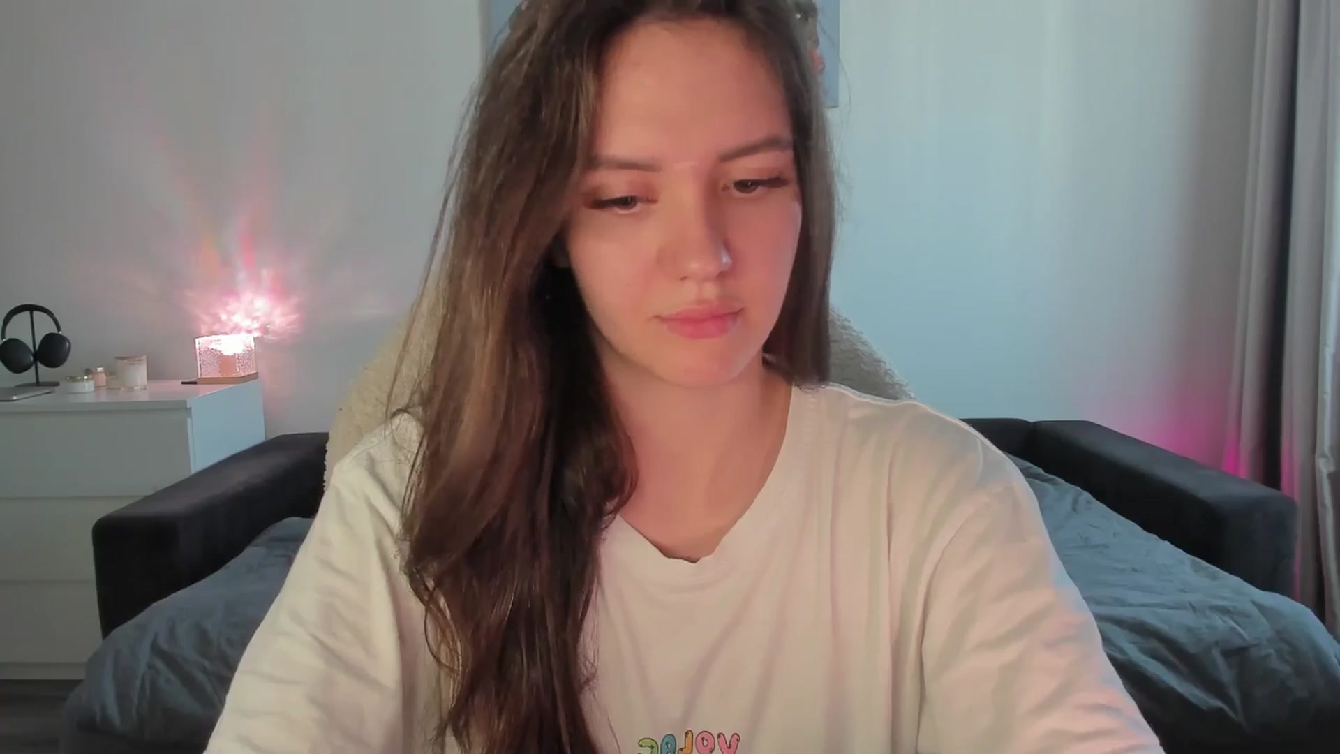 Gallery image thumbnail from sonia_moon's myfreecams stream on, 08/05/2025, 07:20 image 2 of 20