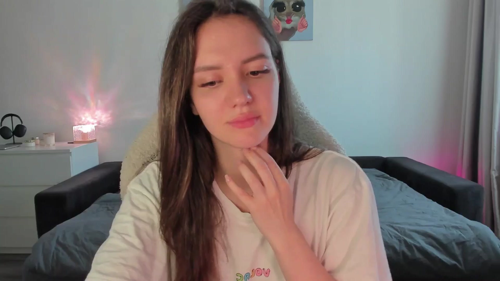 Gallery image thumbnail from sonia_moon's myfreecams stream on, 08/05/2025, 07:20 image 16 of 20
