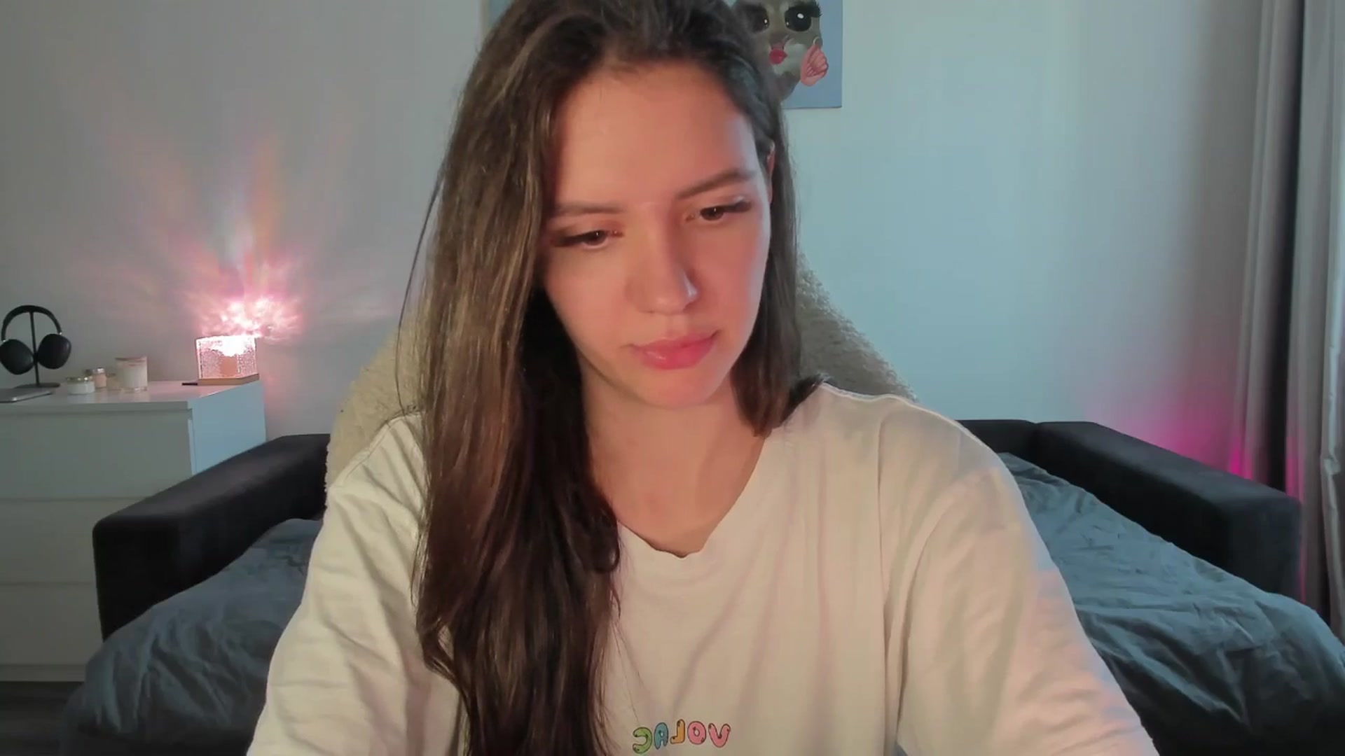 Gallery image thumbnail from sonia_moon's myfreecams stream on, 08/05/2025, 07:20 image 8 of 20