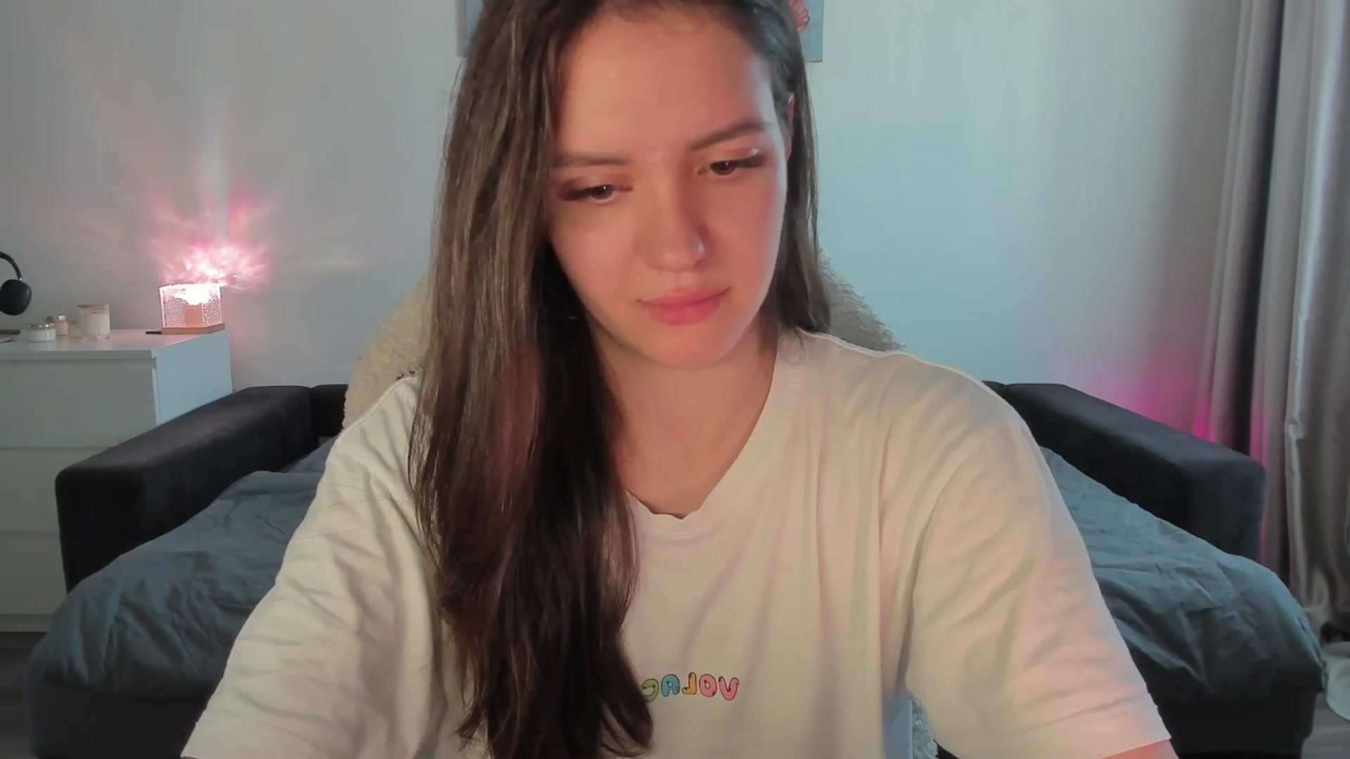 Gallery image thumbnail from sonia_moon's myfreecams stream on, 08/05/2025, 07:45 image 16 of 20