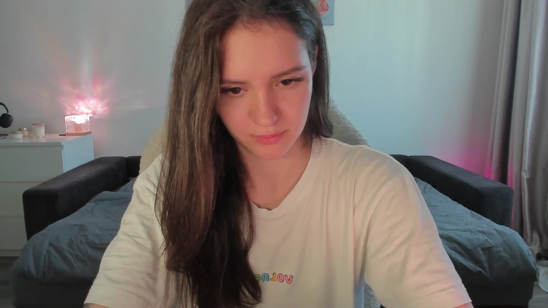 Gallery image thumbnail from sonia_moon's myfreecams stream on, 08/05/2025, 07:45 image 18 of 20